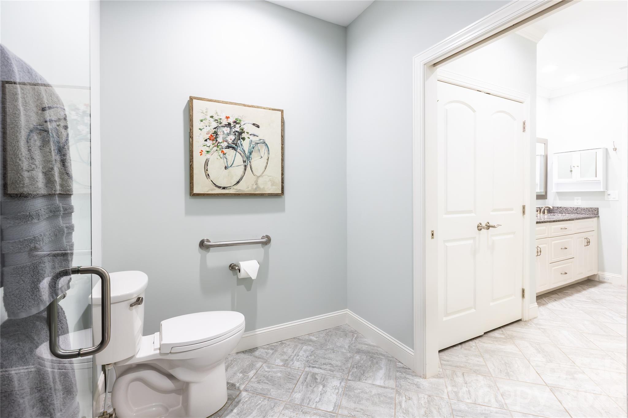 main property photo 16