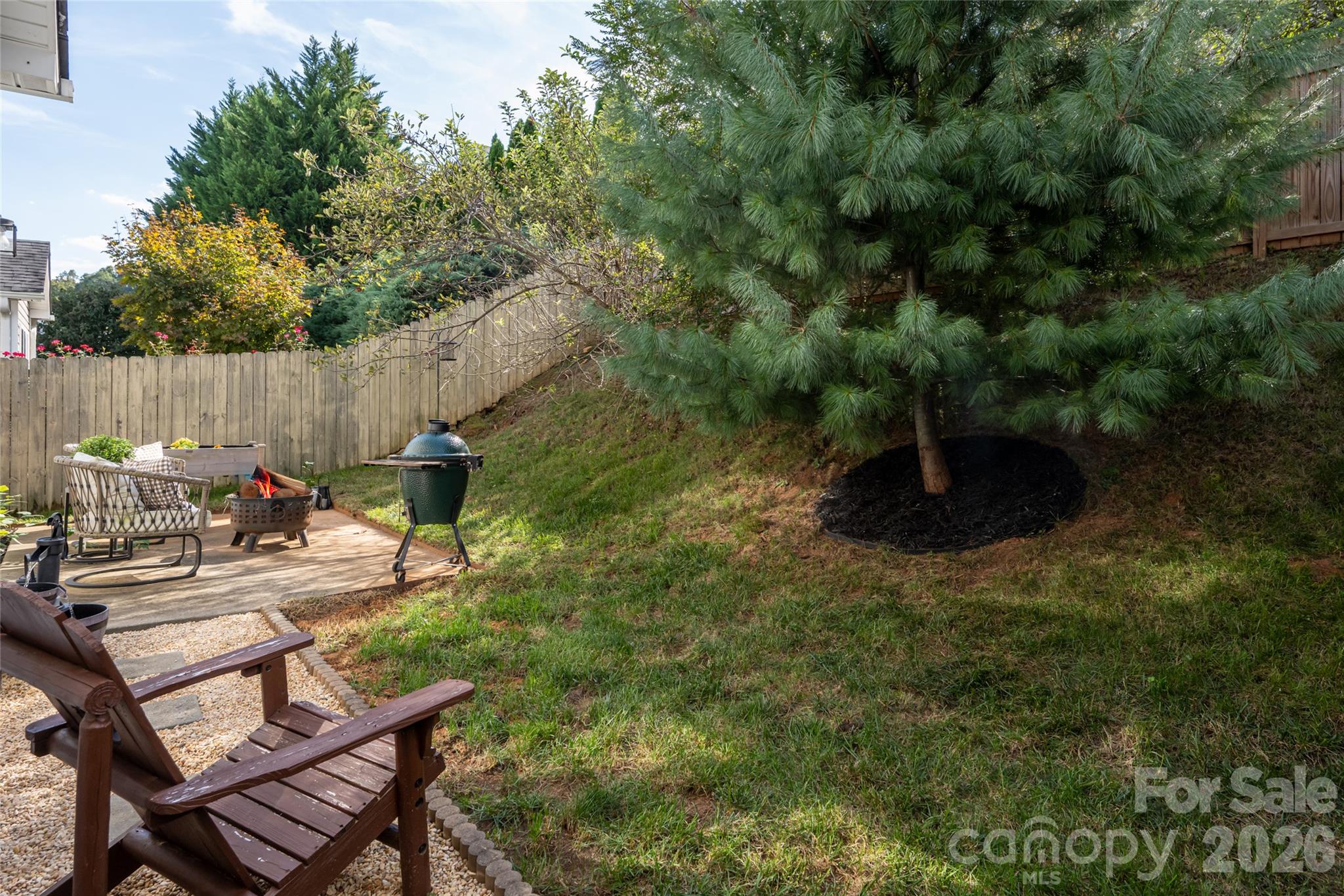 main property photo 30