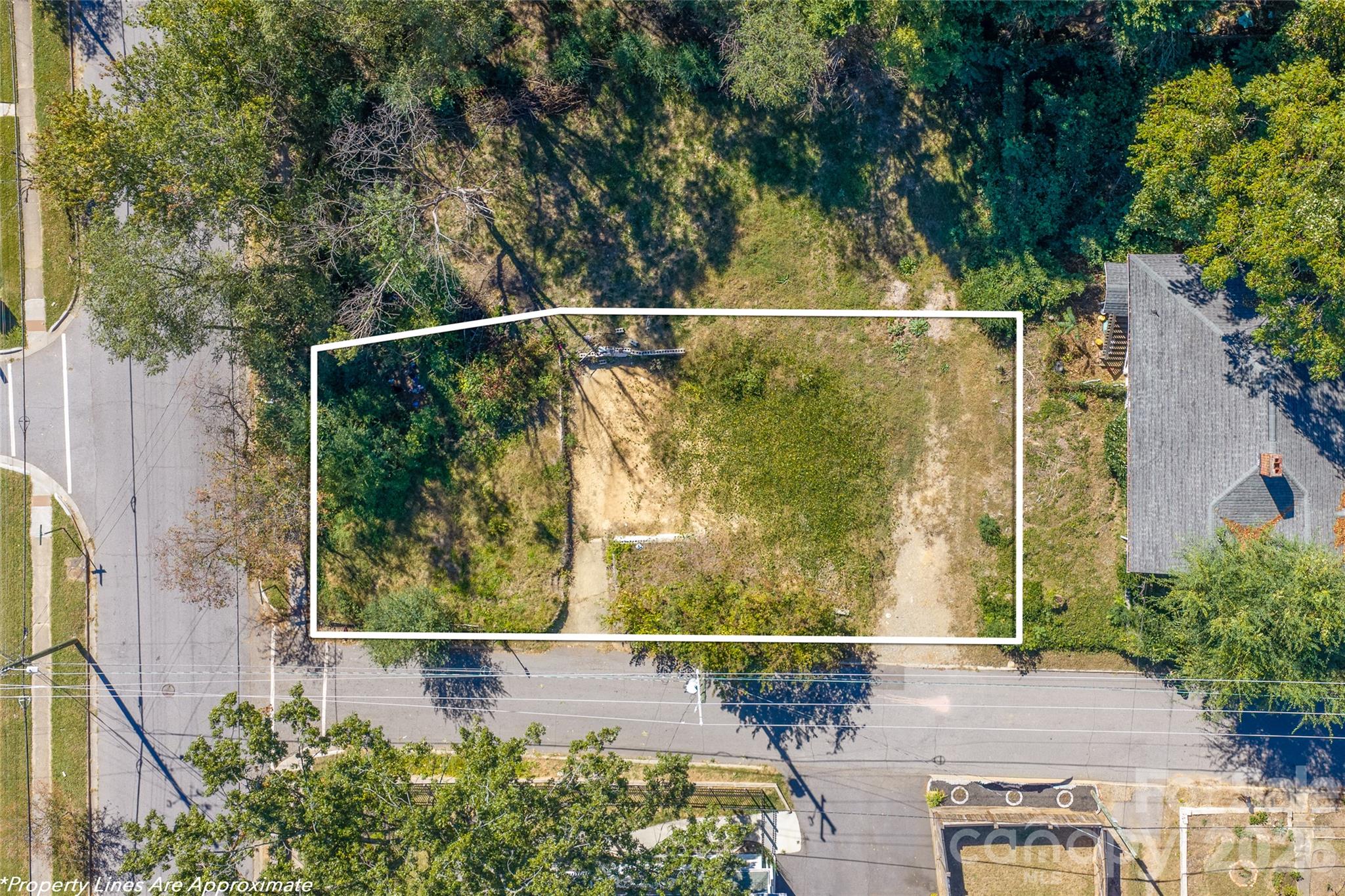 main property photo 6