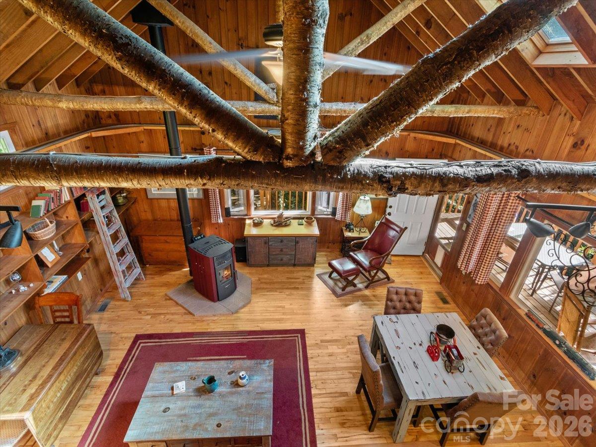 main property photo 30