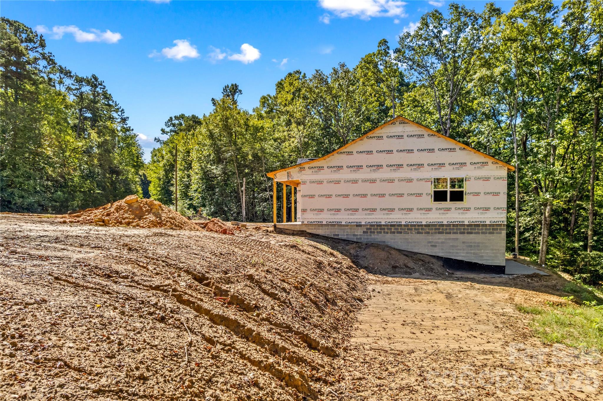 main property photo 36