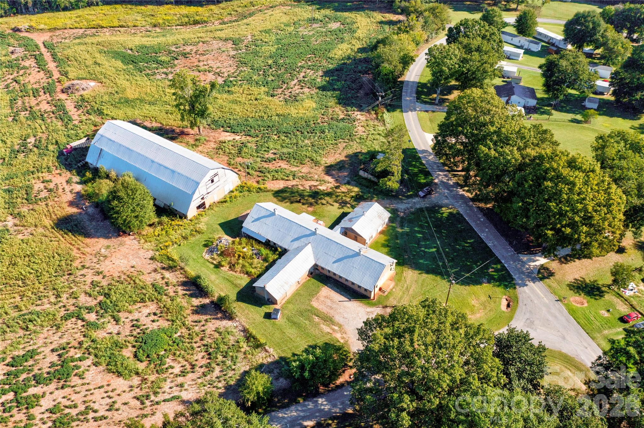 main property photo 29