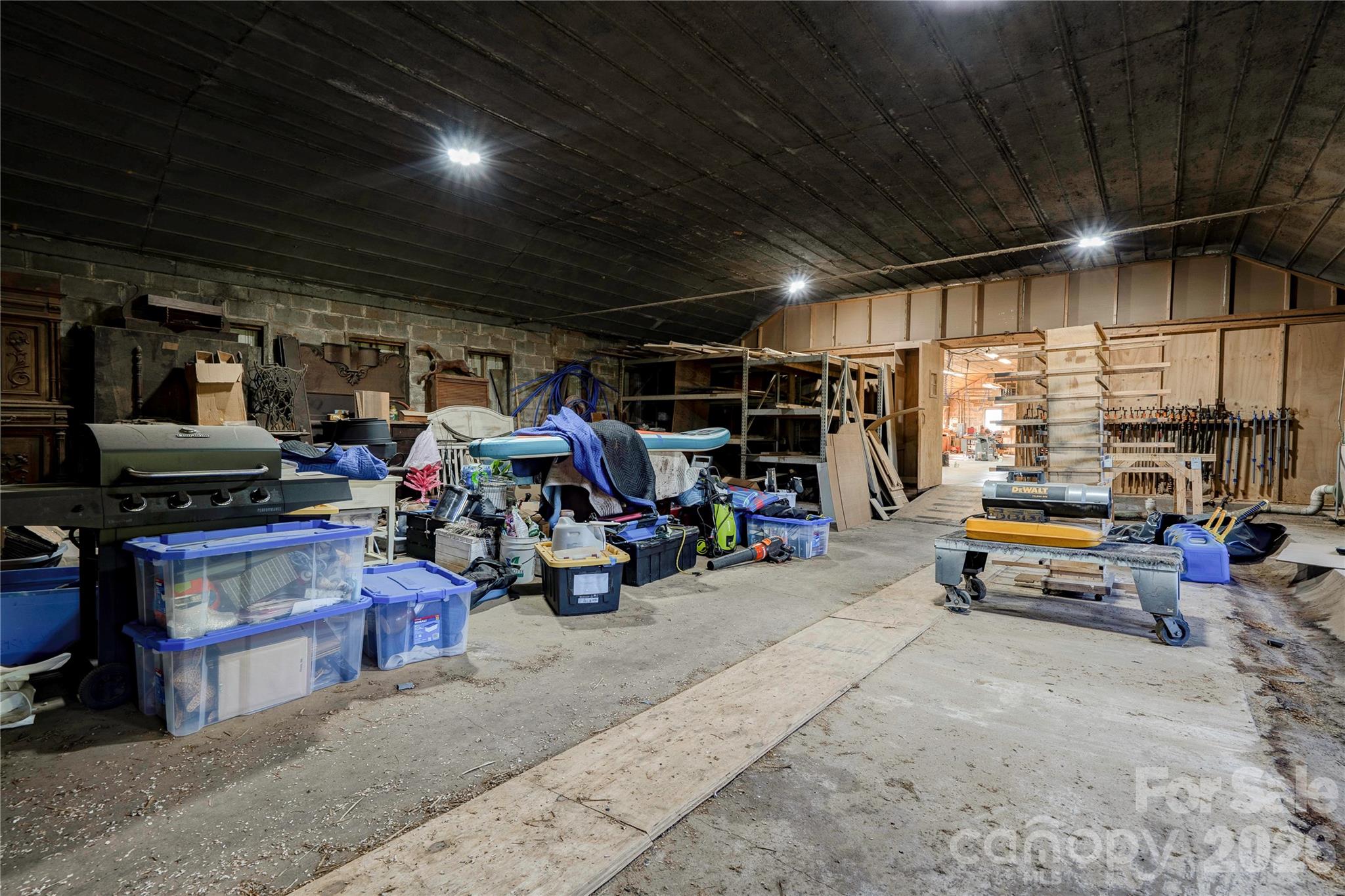 main property photo 7