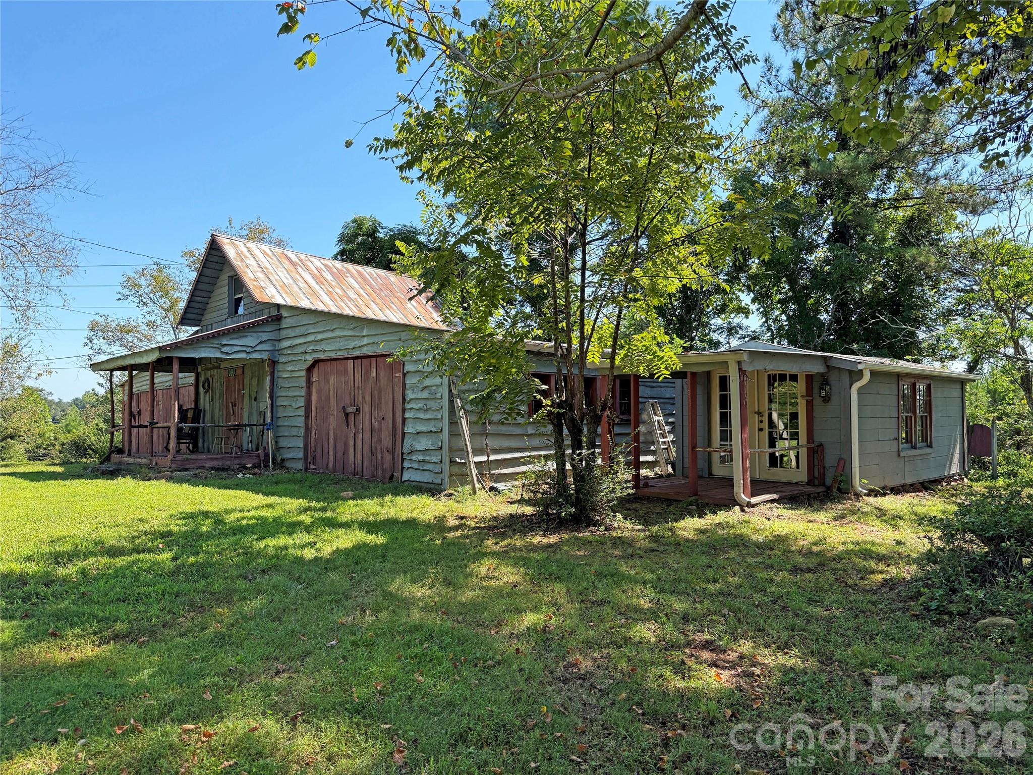 main property photo 29
