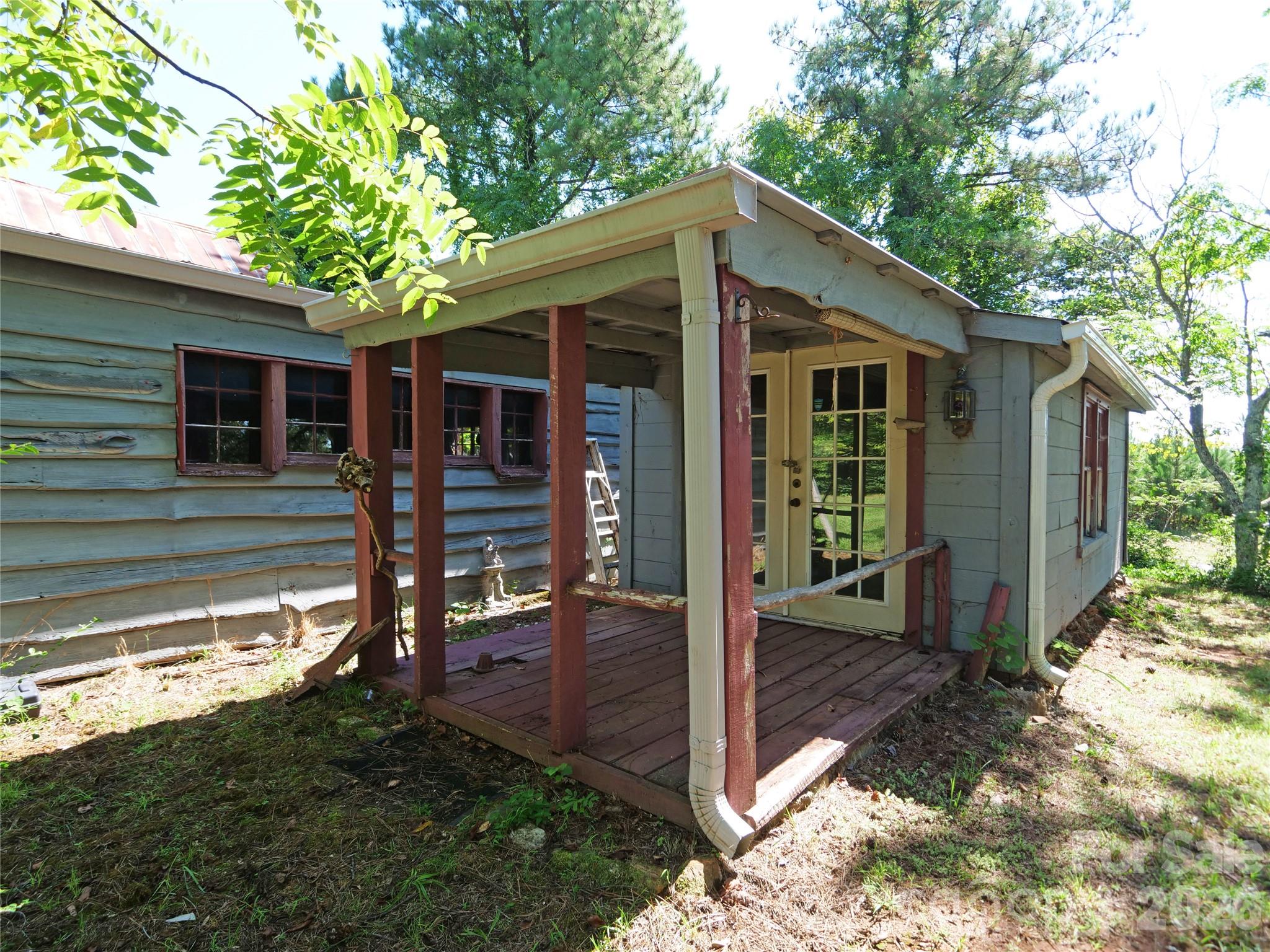 main property photo 30