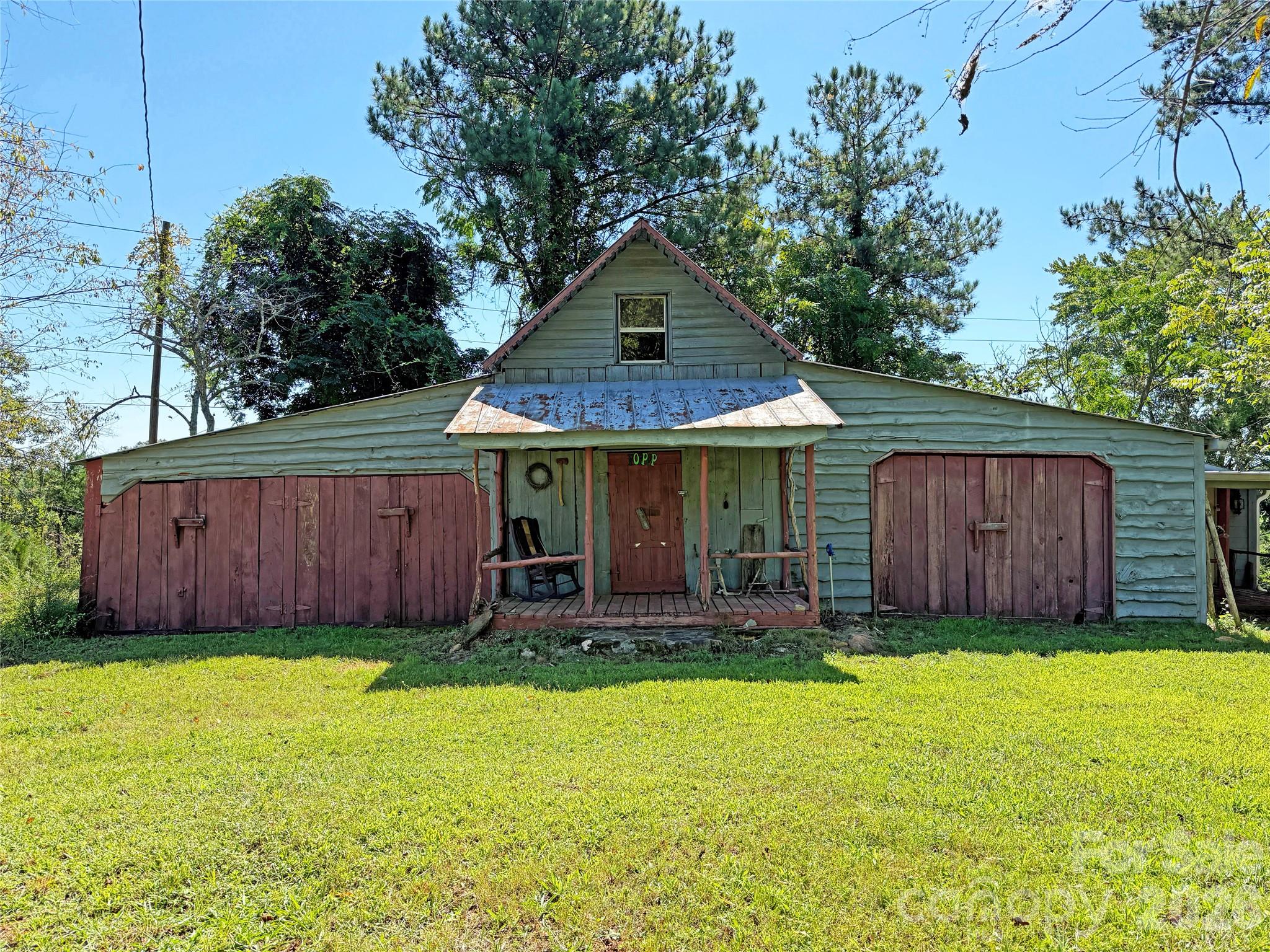 main property photo 32