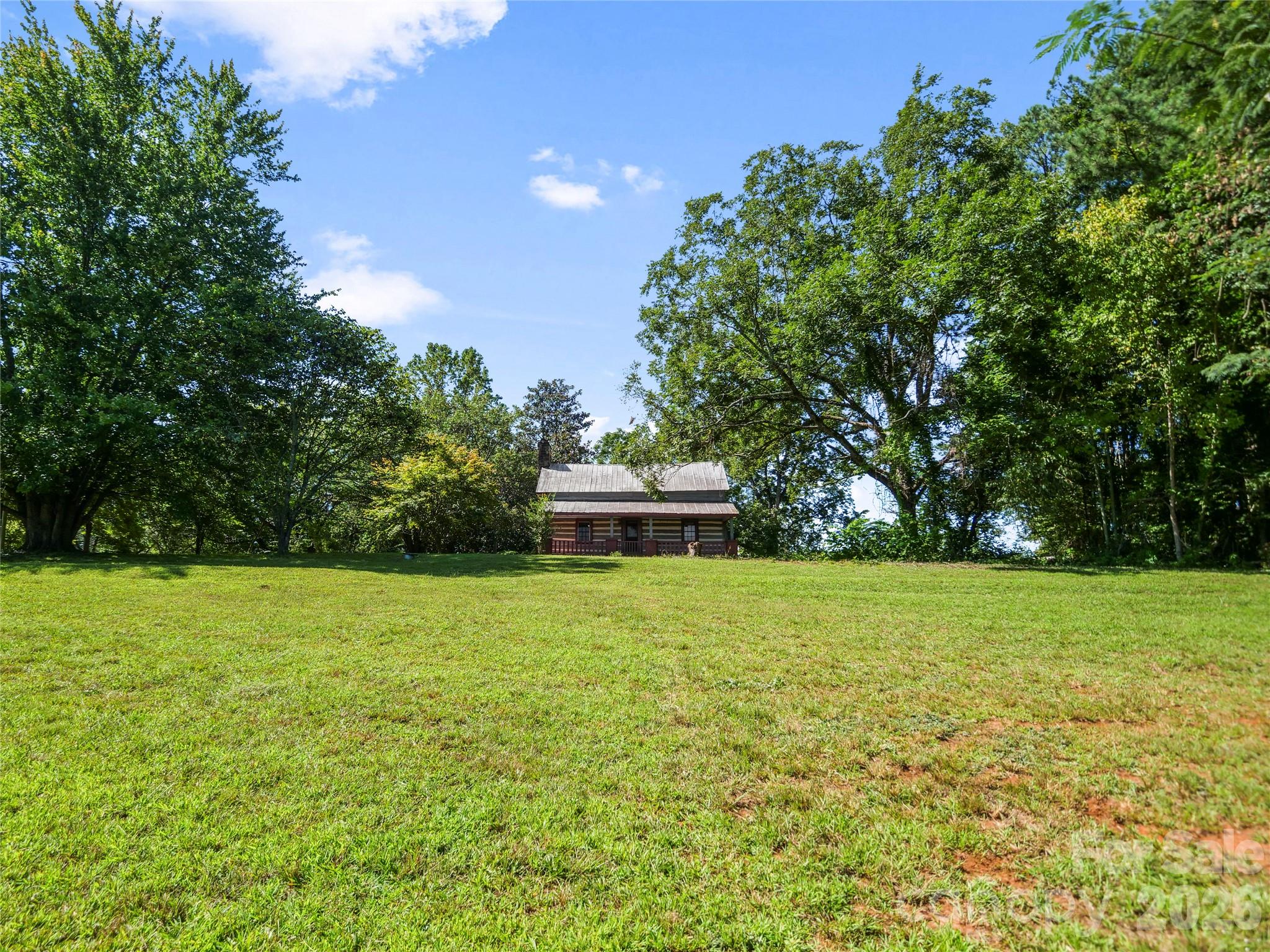 main property photo 6