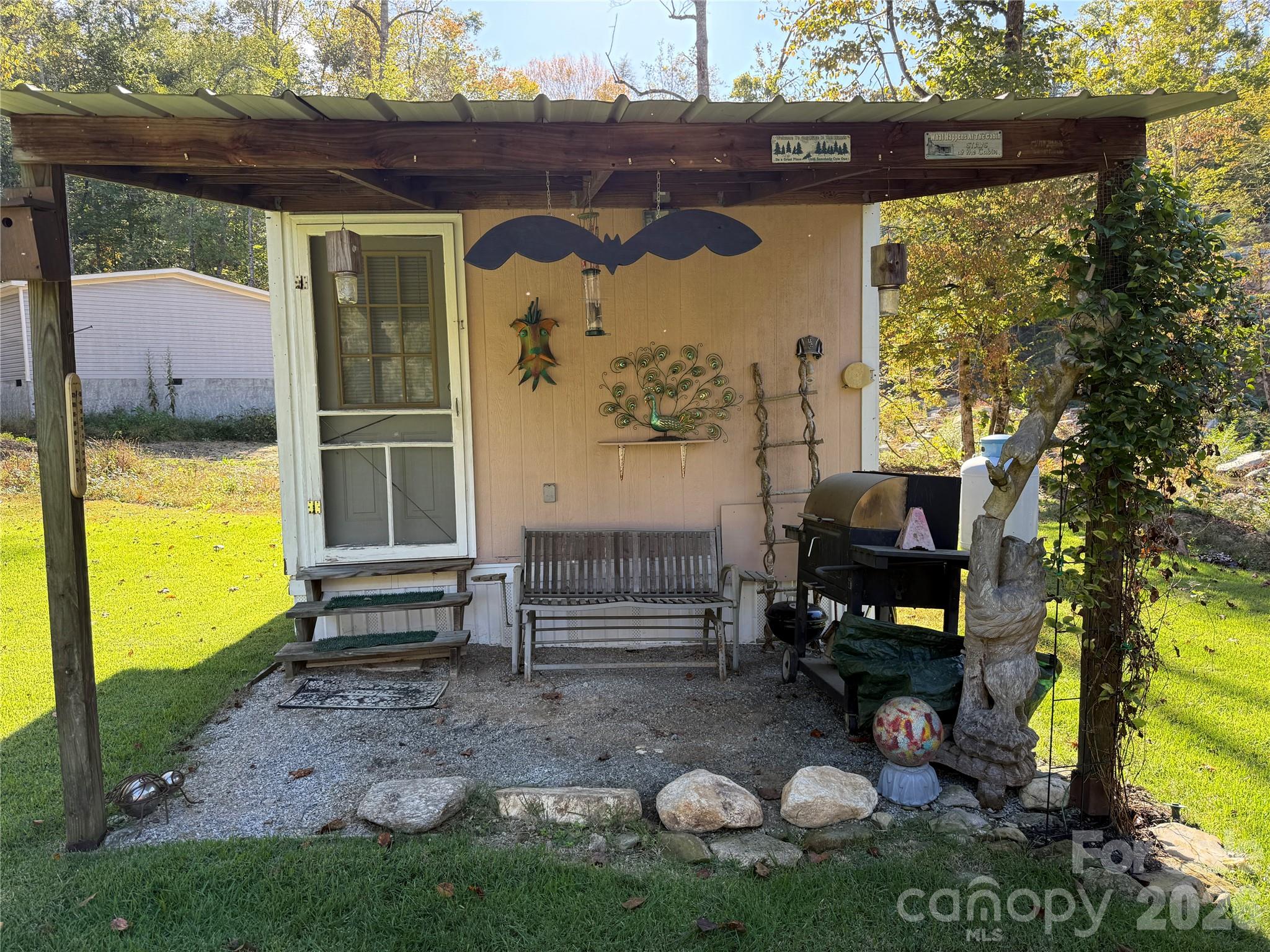 main property photo 25