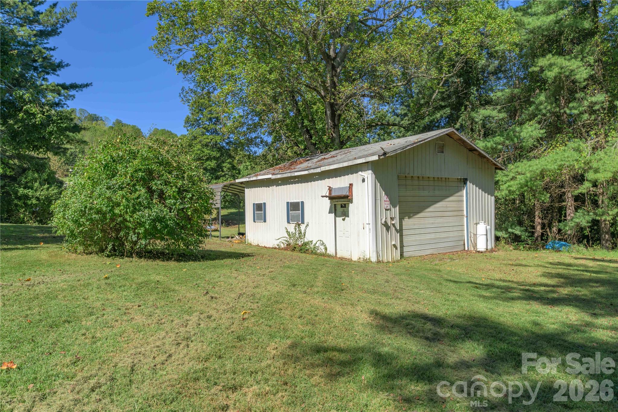 main property photo 25