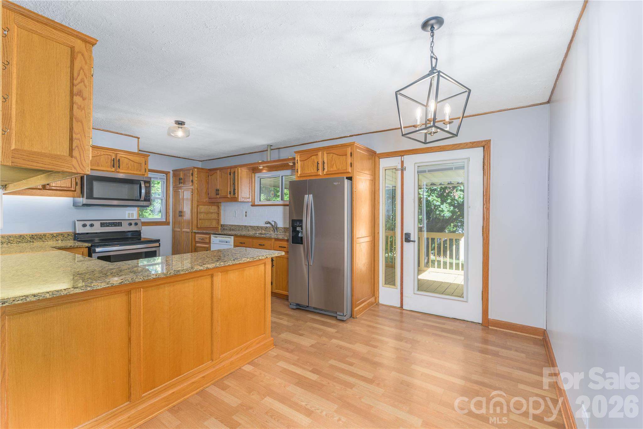 main property photo 7