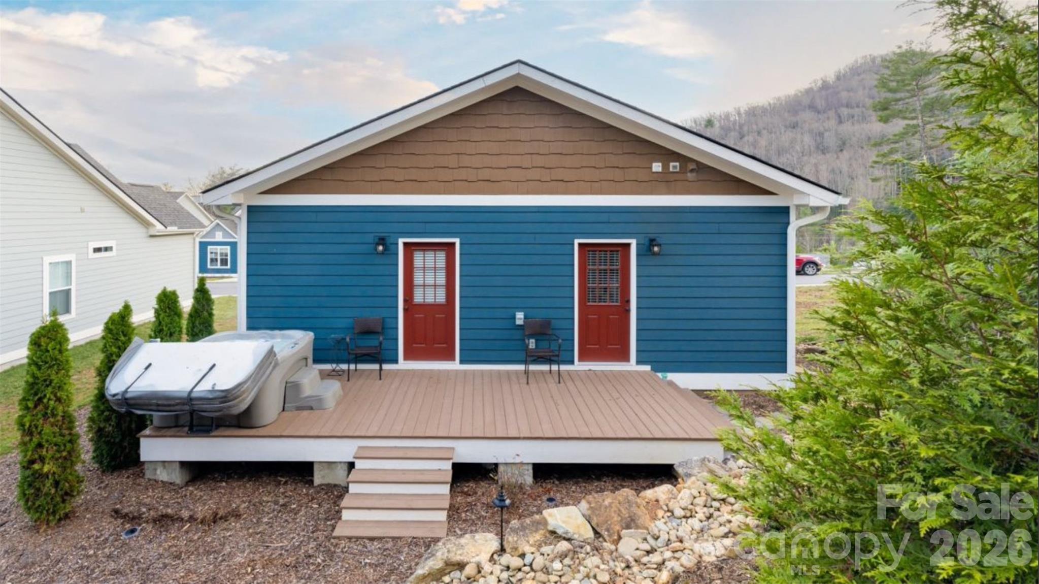 main property photo 20