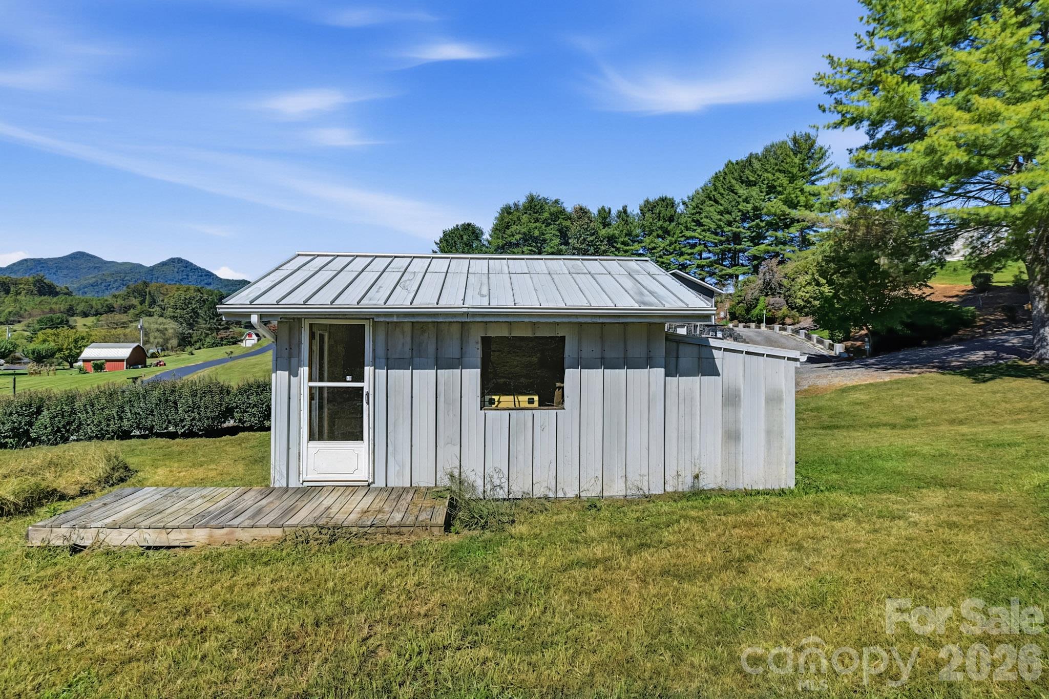 main property photo 35