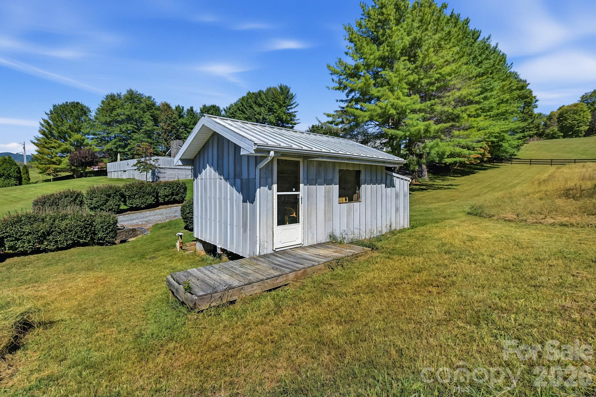 main property photo 36