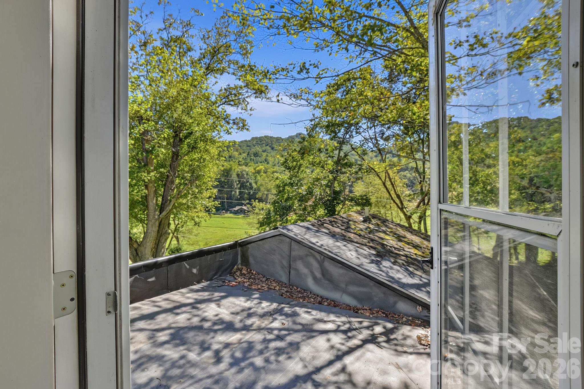 main property photo 40