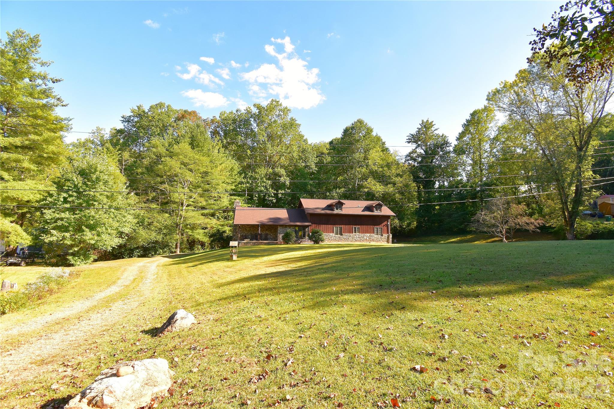 main property photo 30