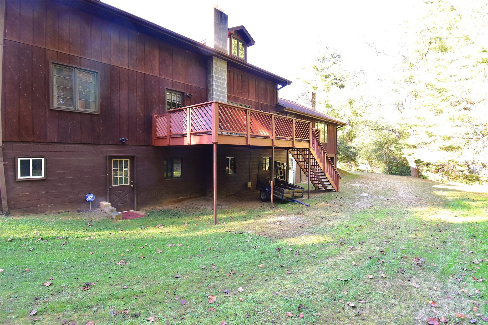 main property photo 34