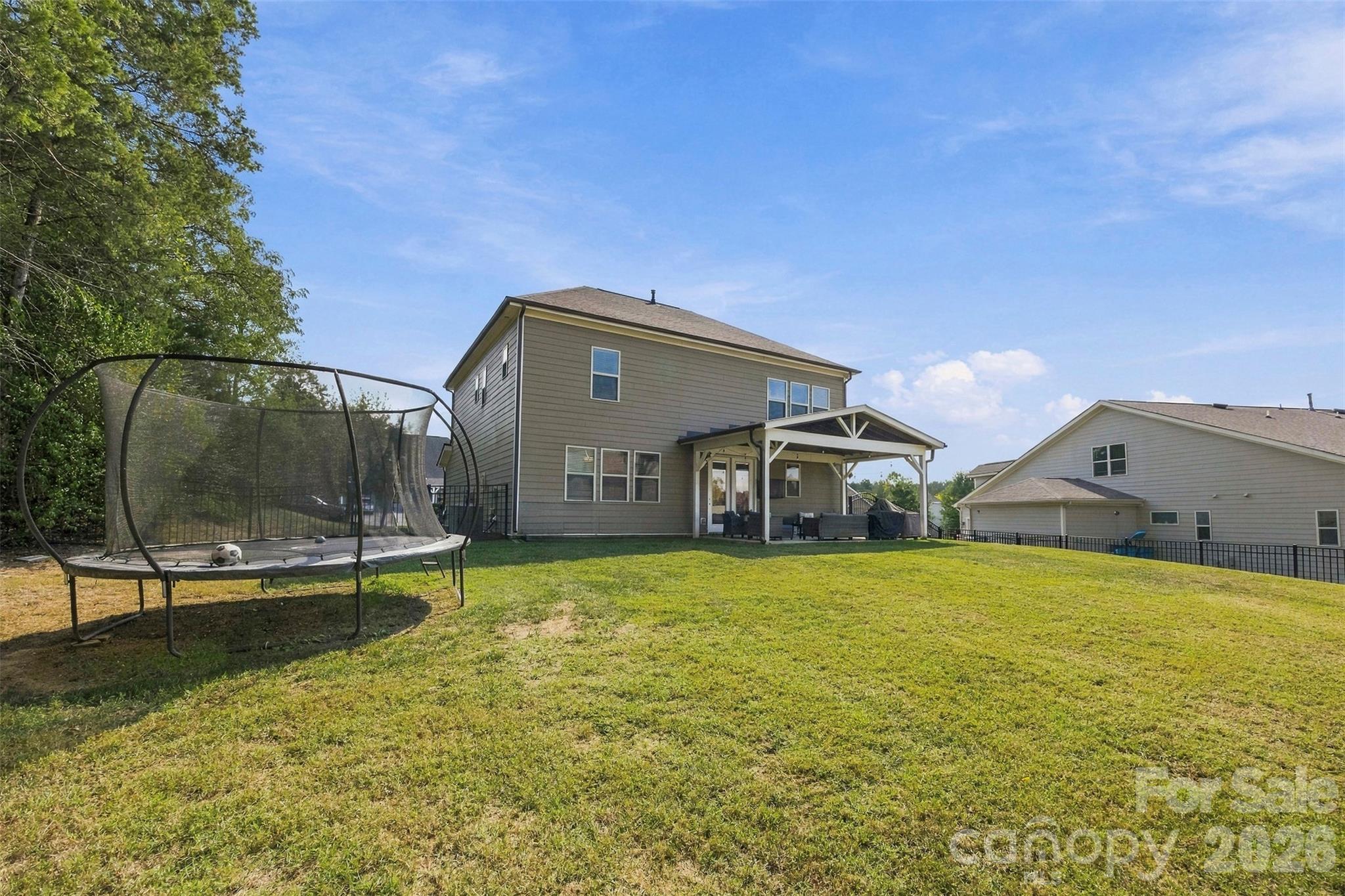 main property photo 41
