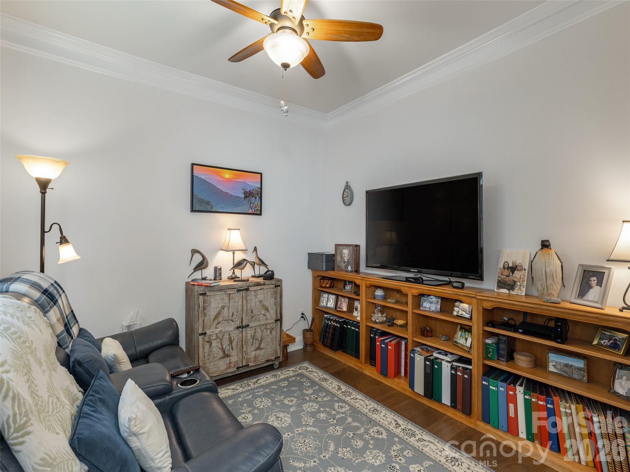 main property photo 20