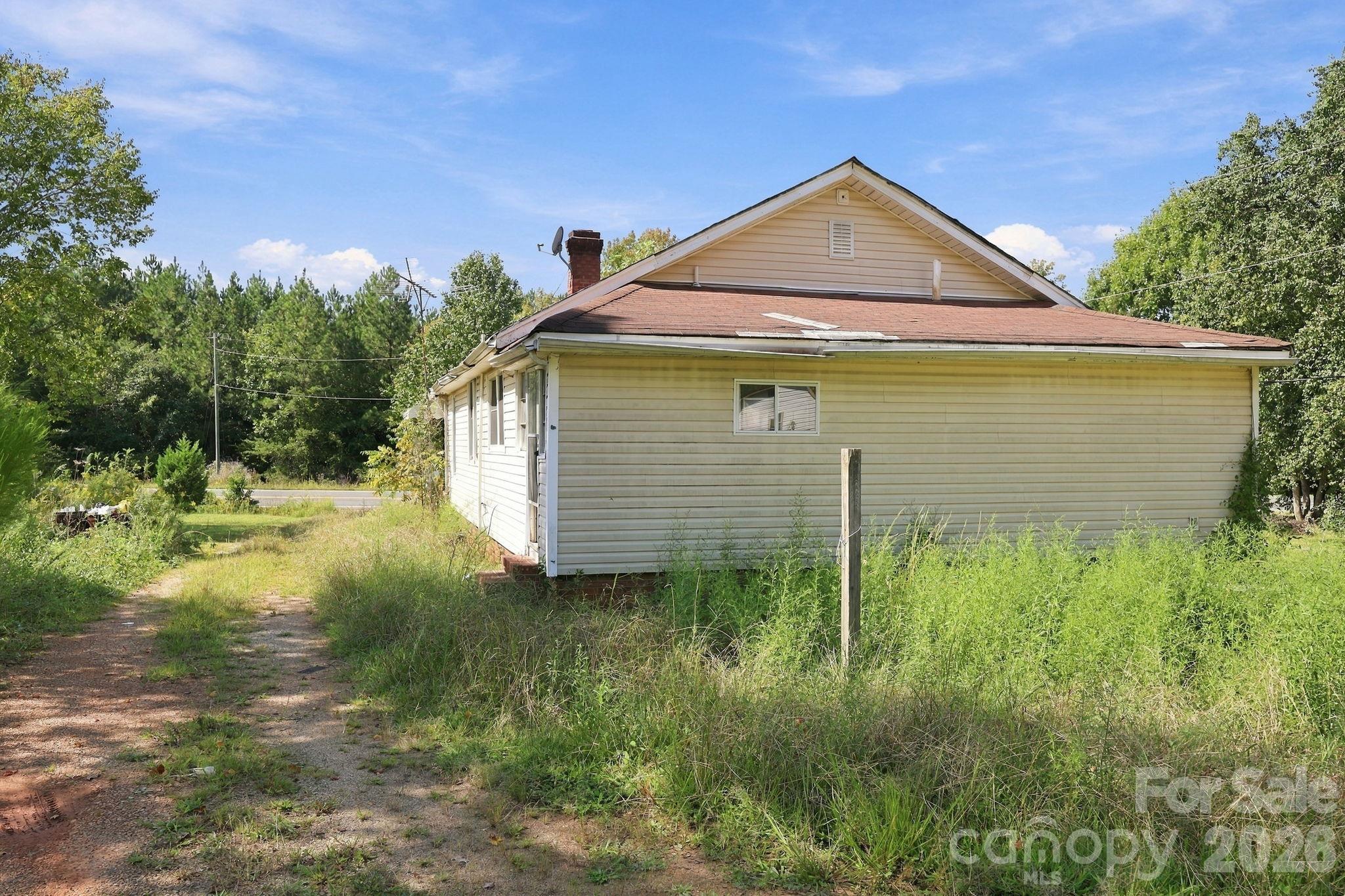 main property photo 13