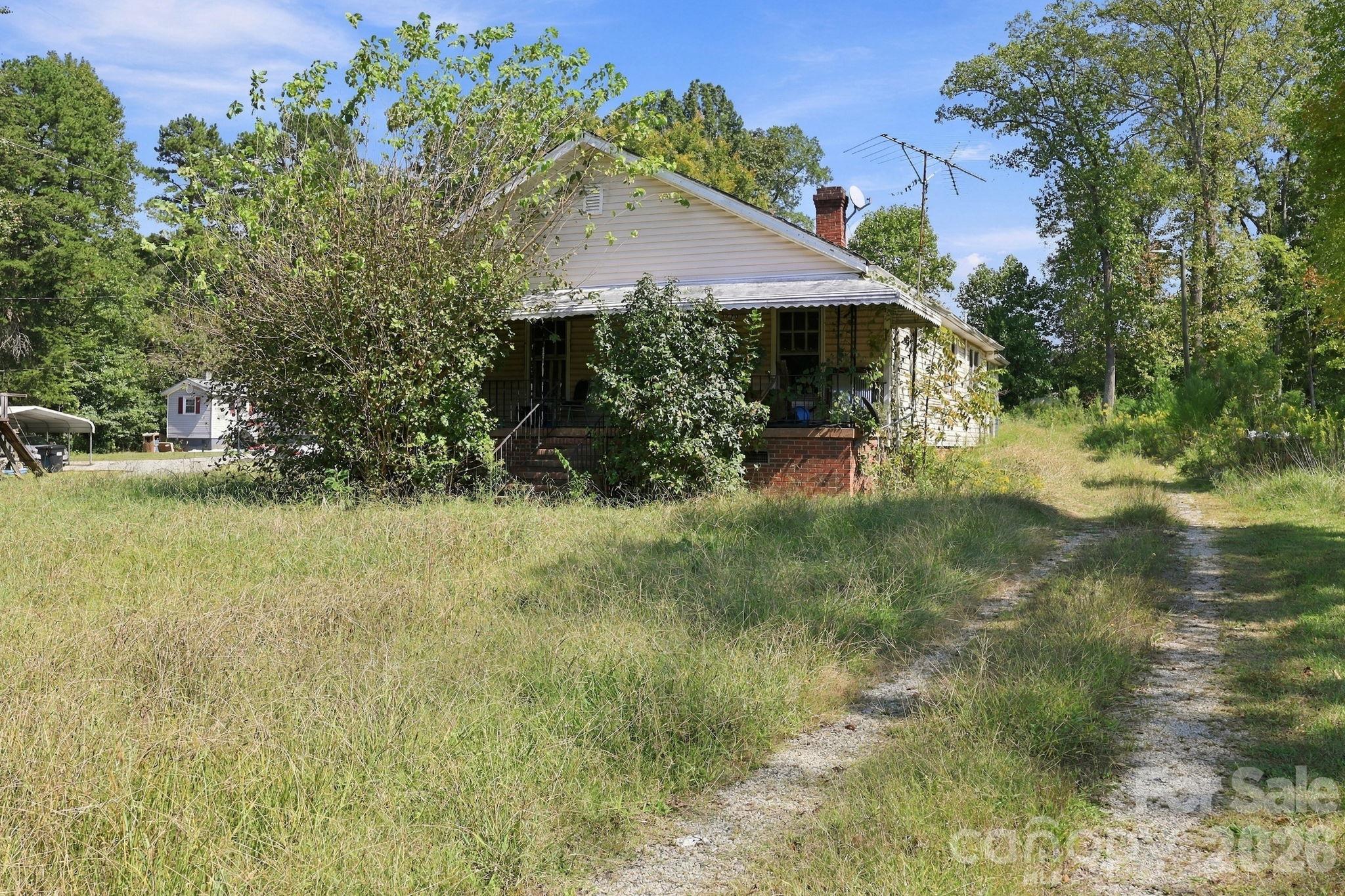 main property photo 16