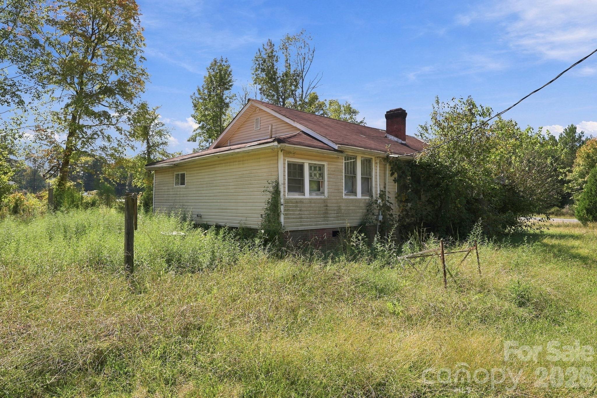 main property photo 18