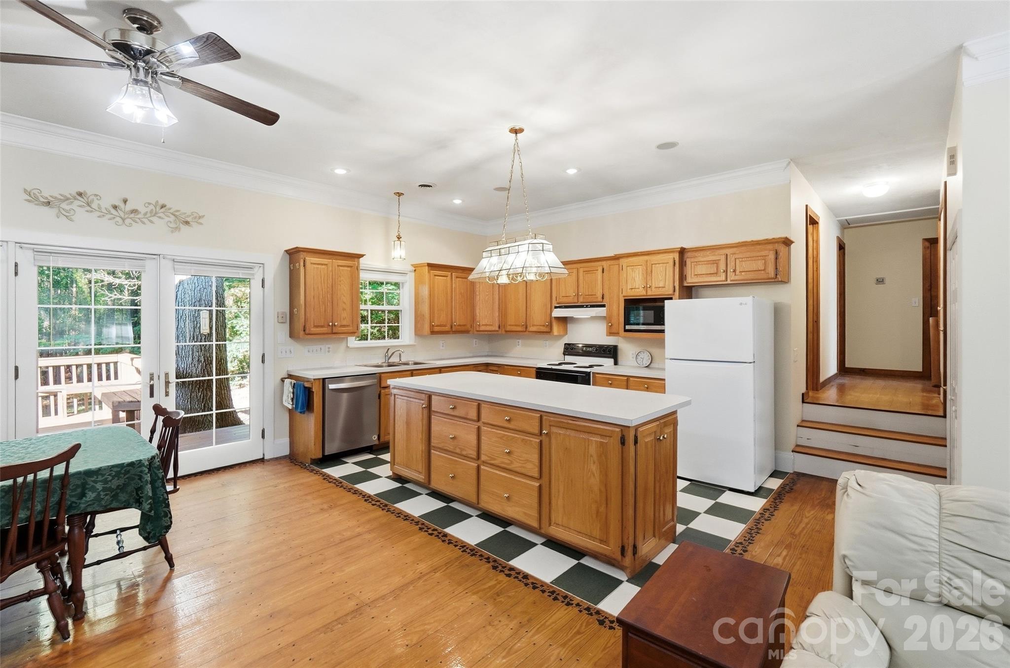 main property photo 15