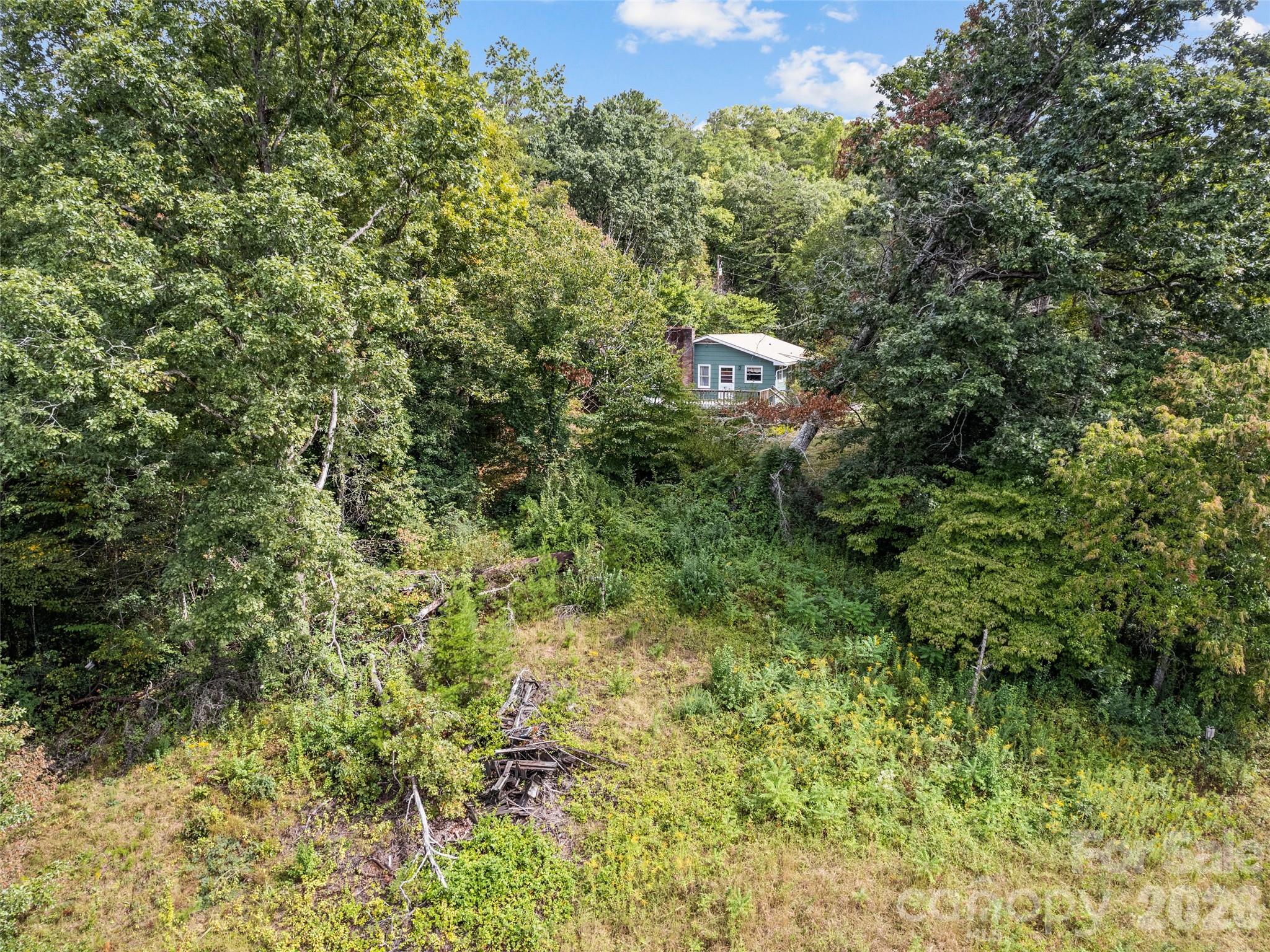 main property photo 12