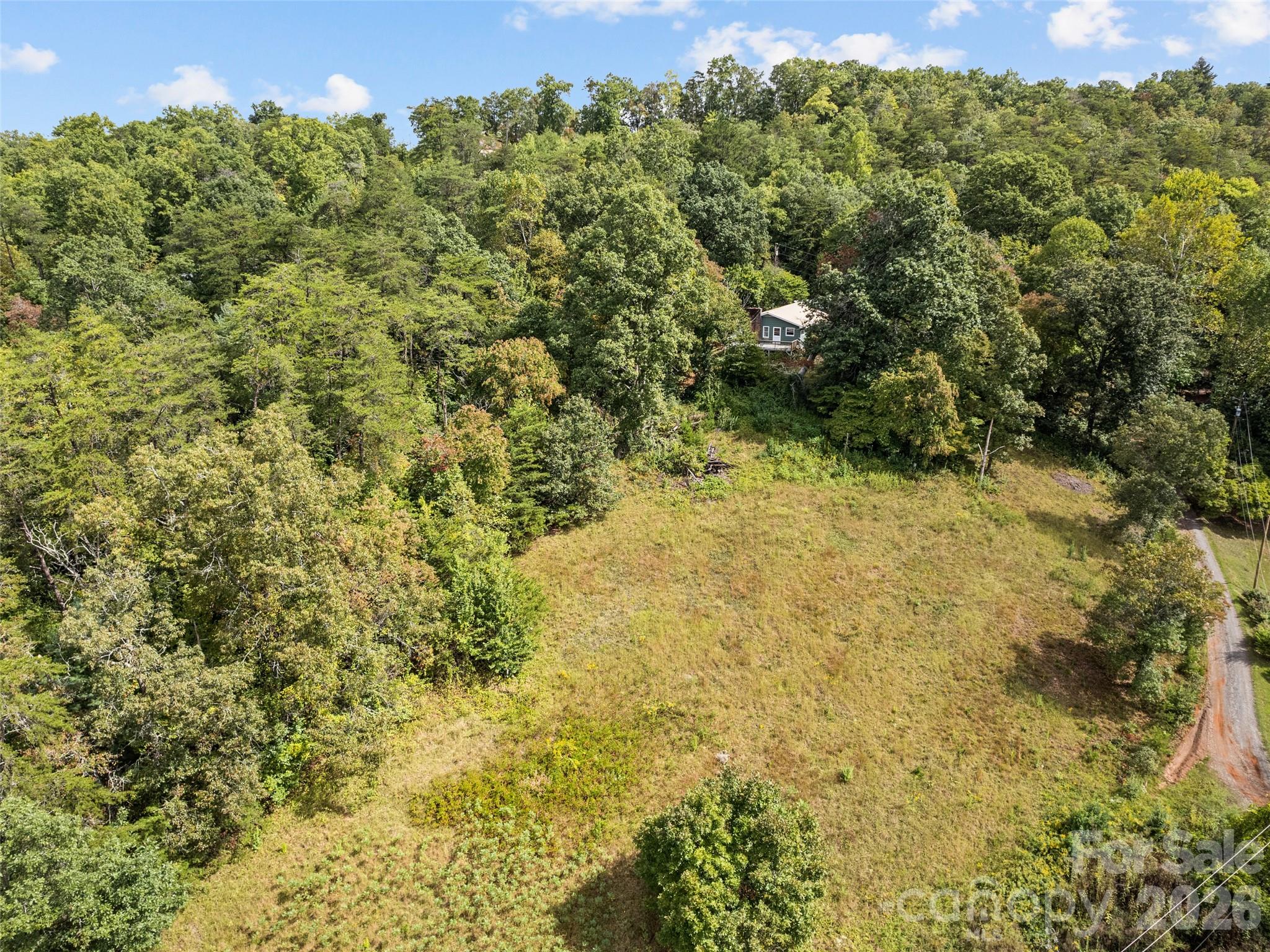 main property photo 13