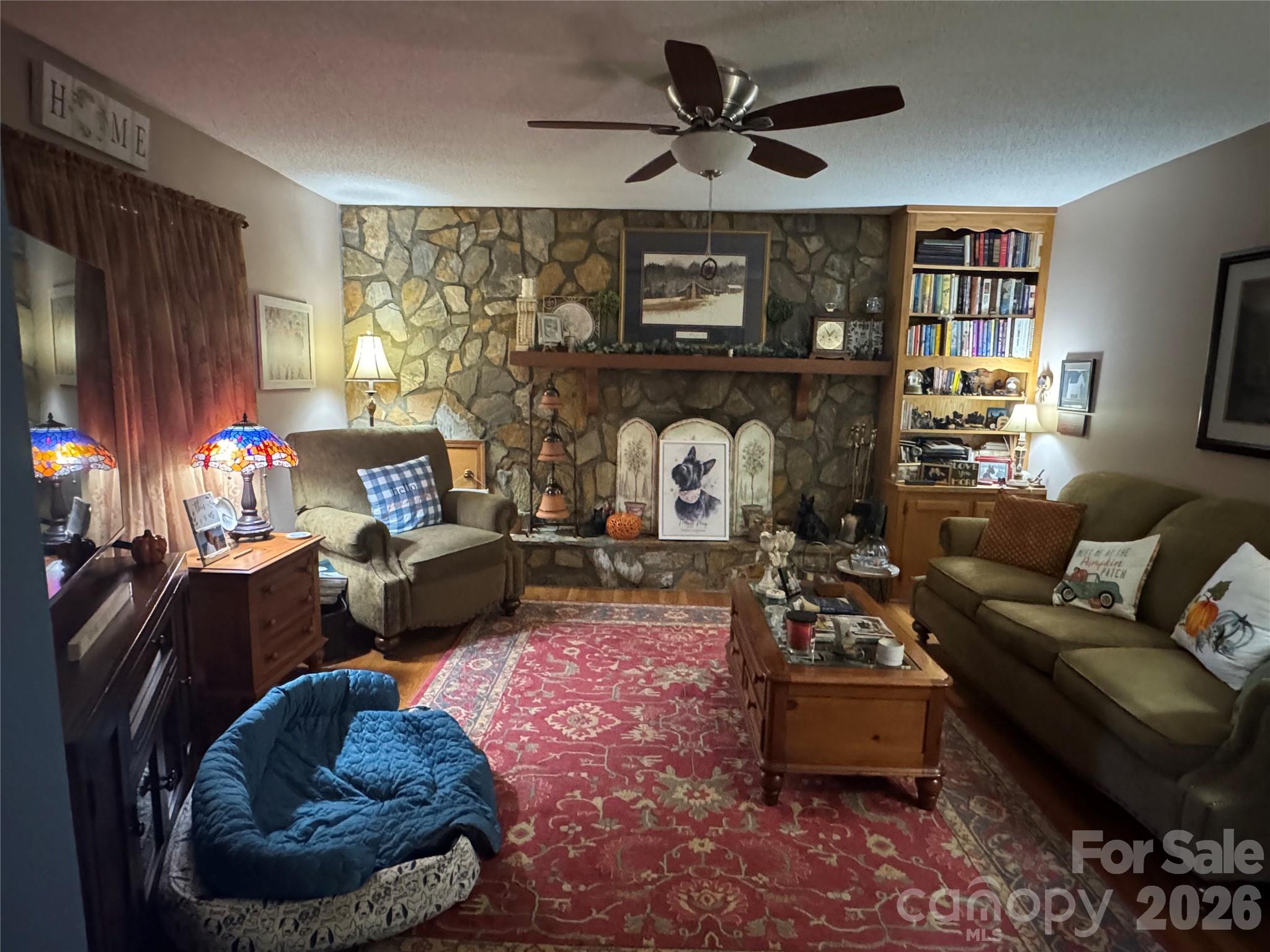 main property photo 7