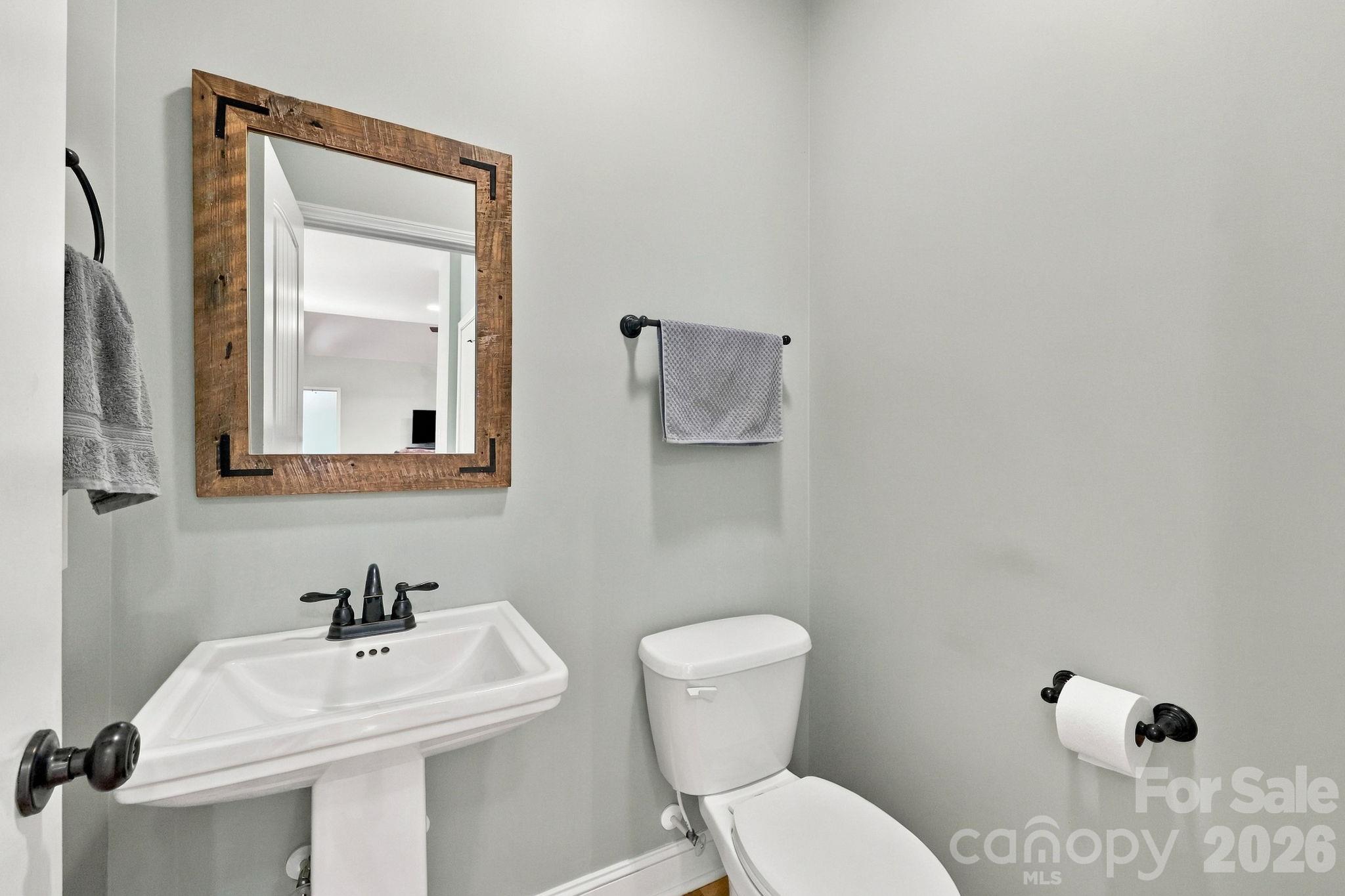 main property photo 16