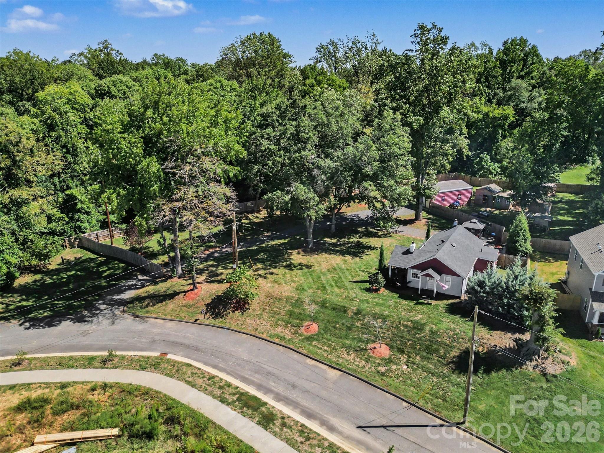 main property photo 4