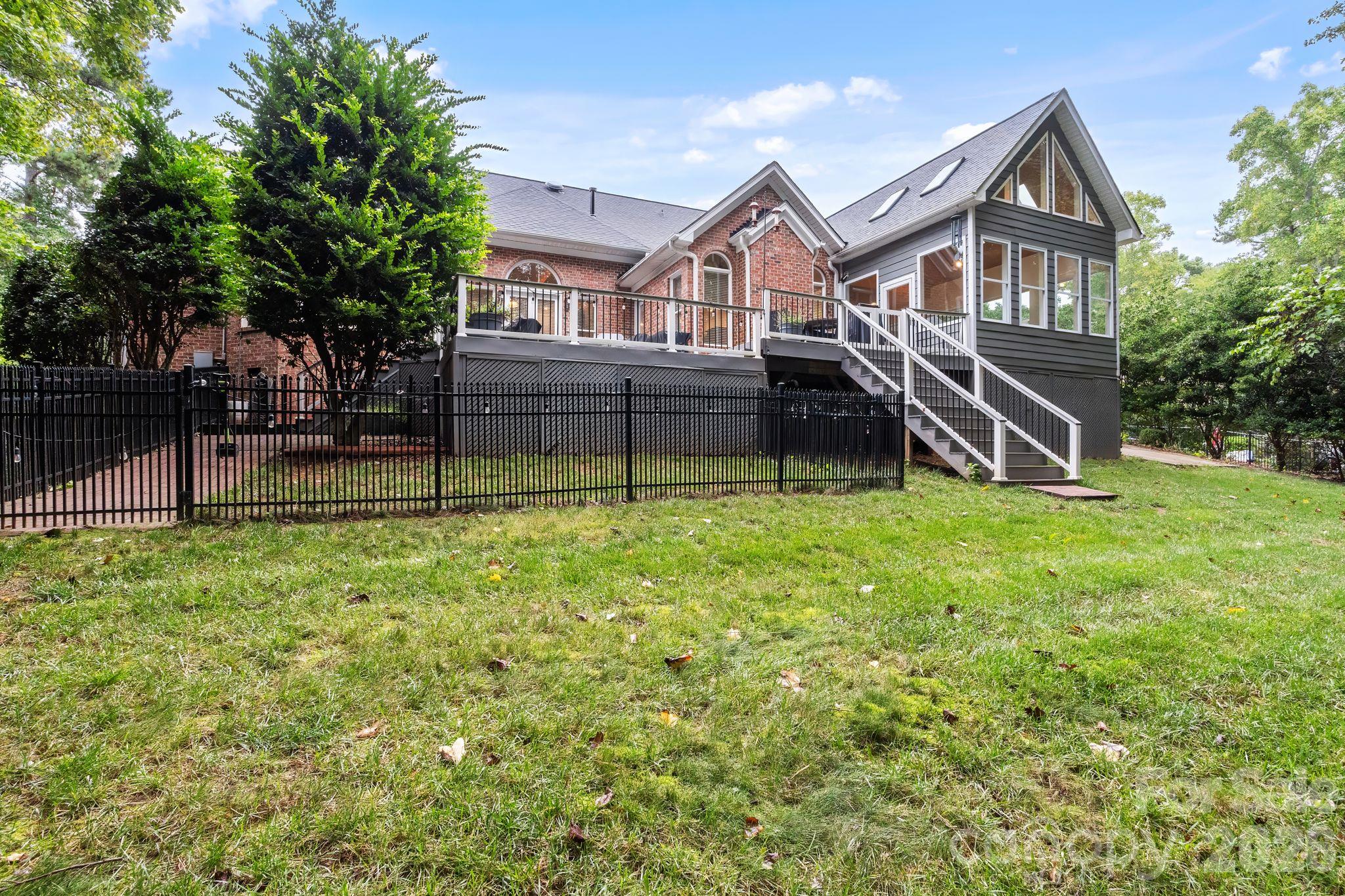 main property photo 41
