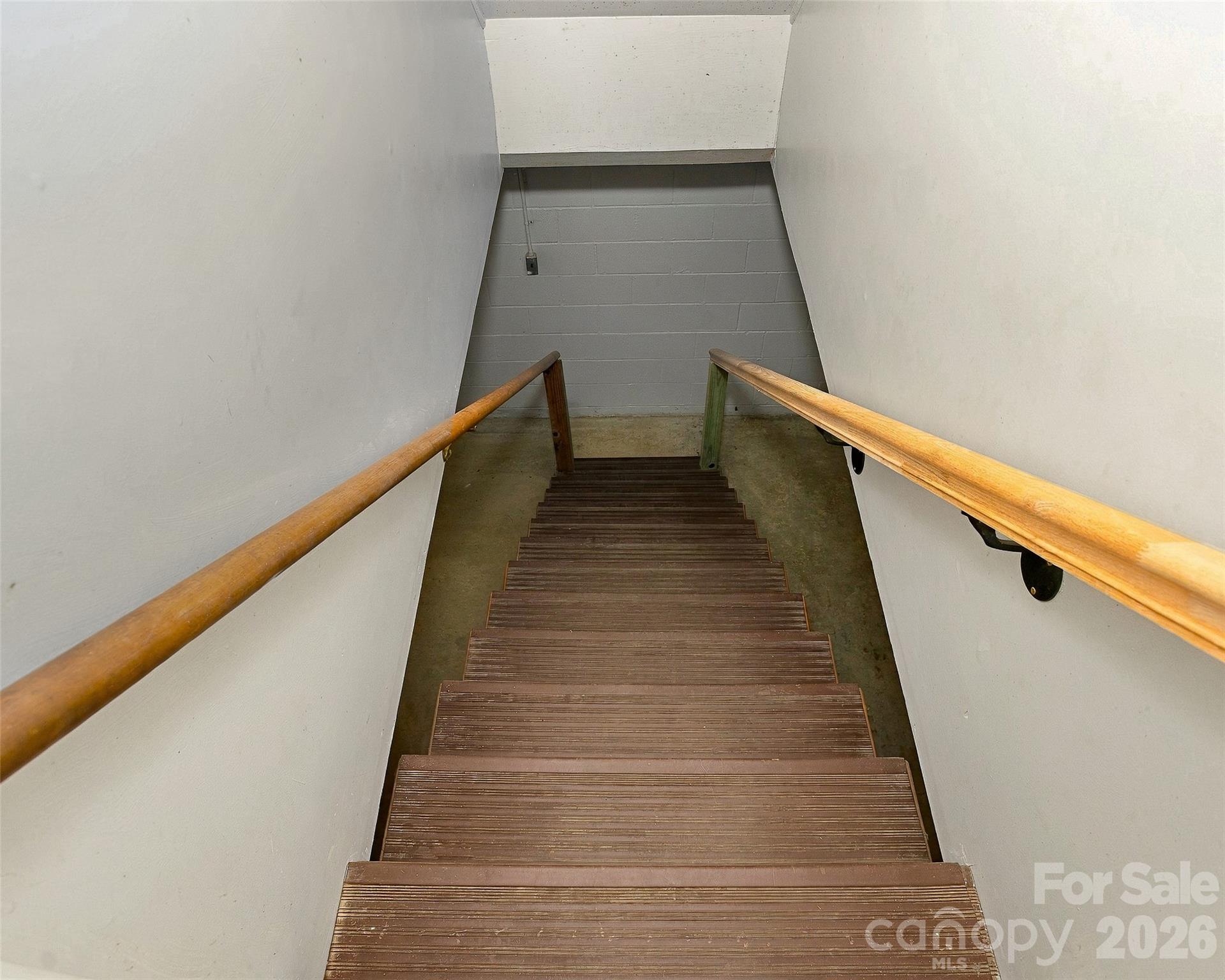 main property photo 38