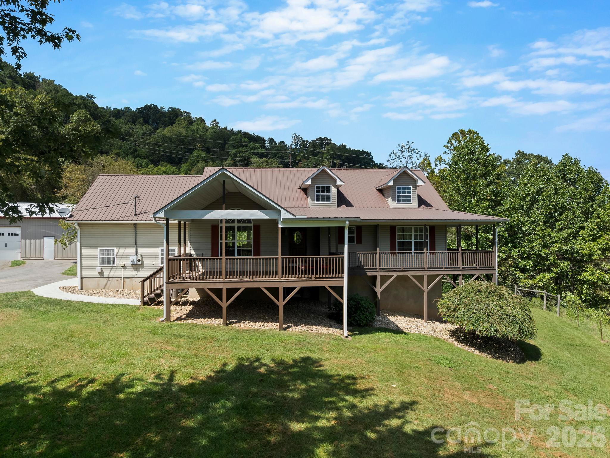 main property photo 37