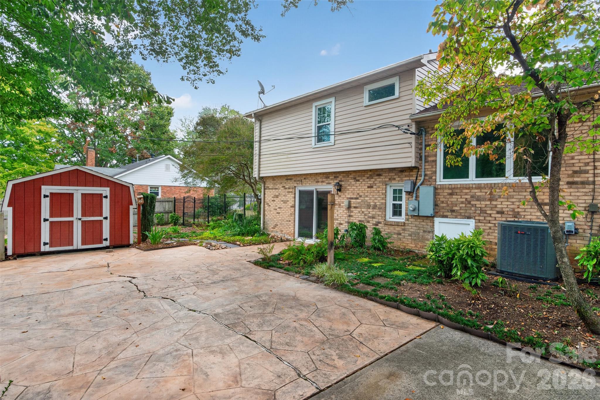 main property photo 42