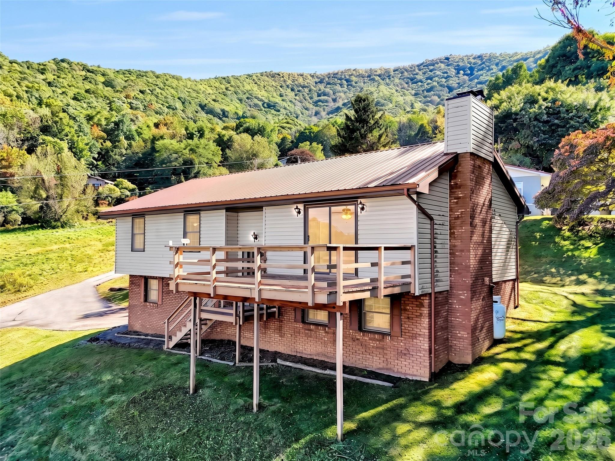 main property photo 2