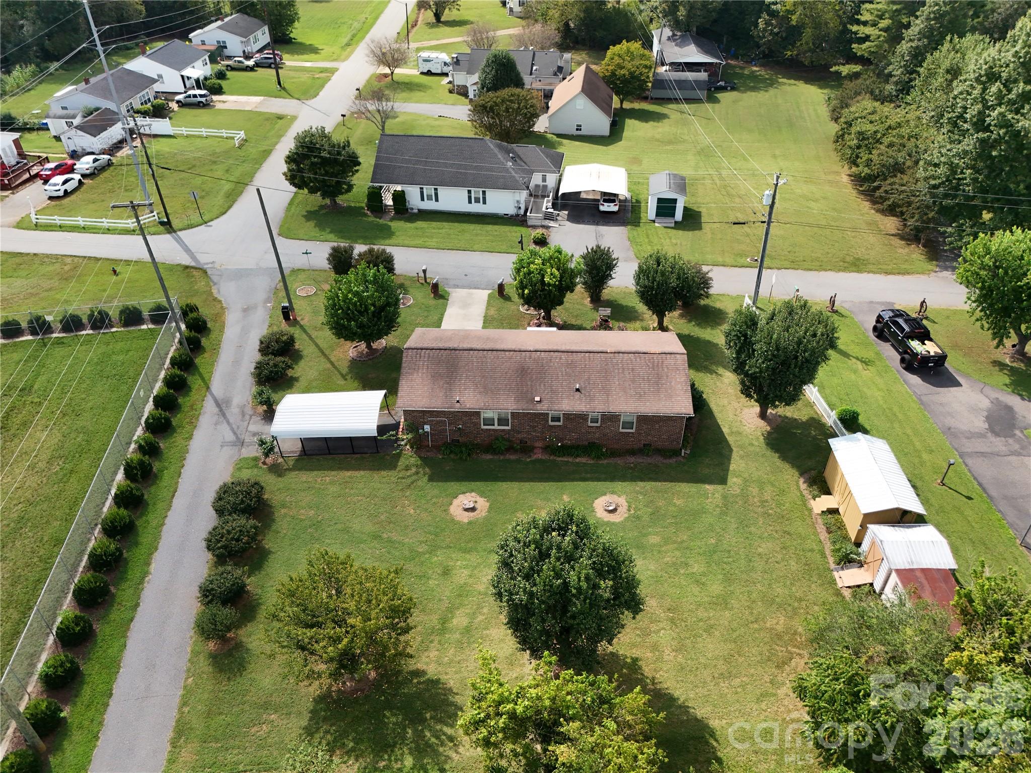 main property photo 11