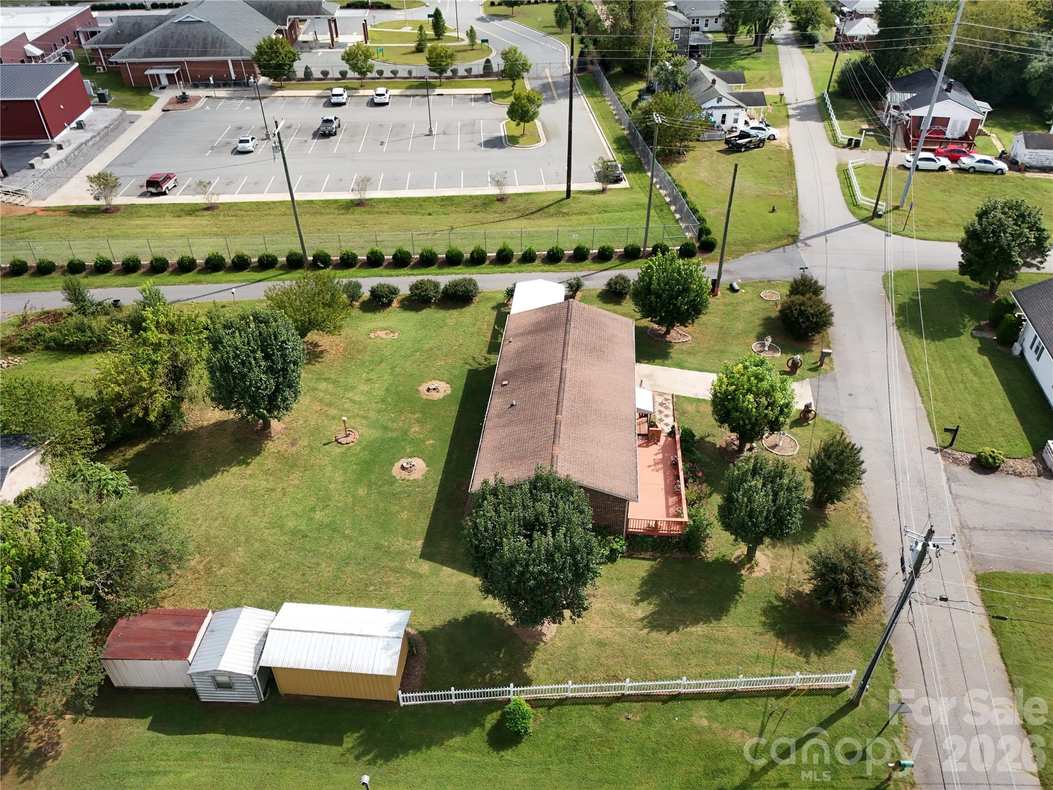 main property photo 12