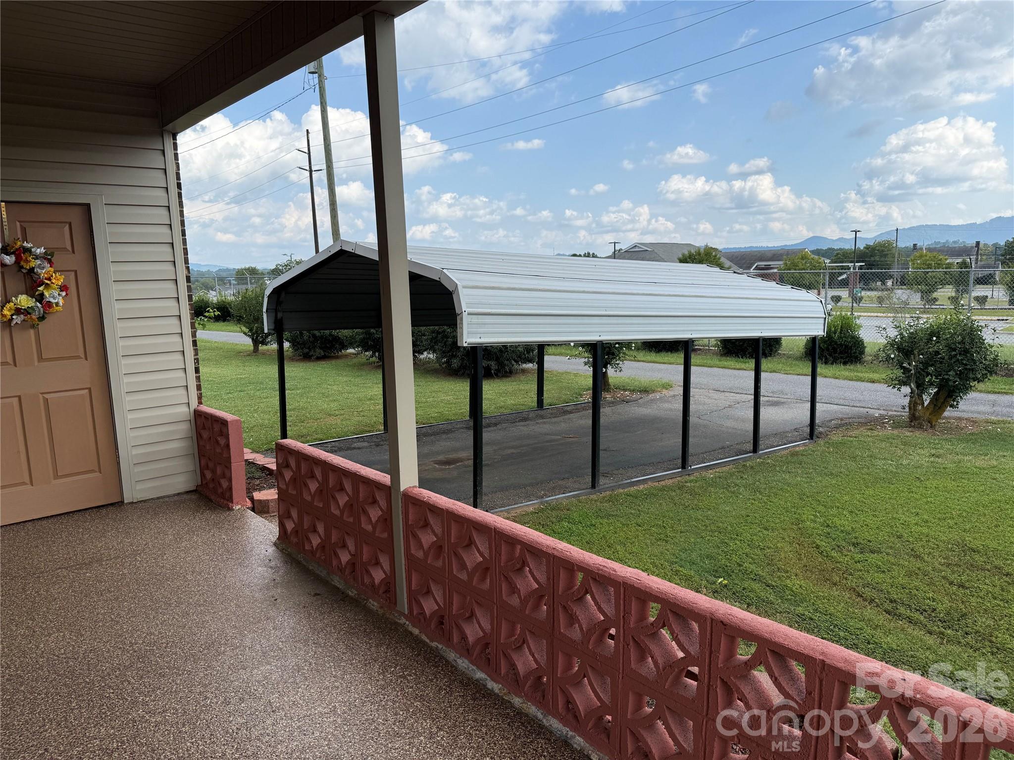 main property photo 16