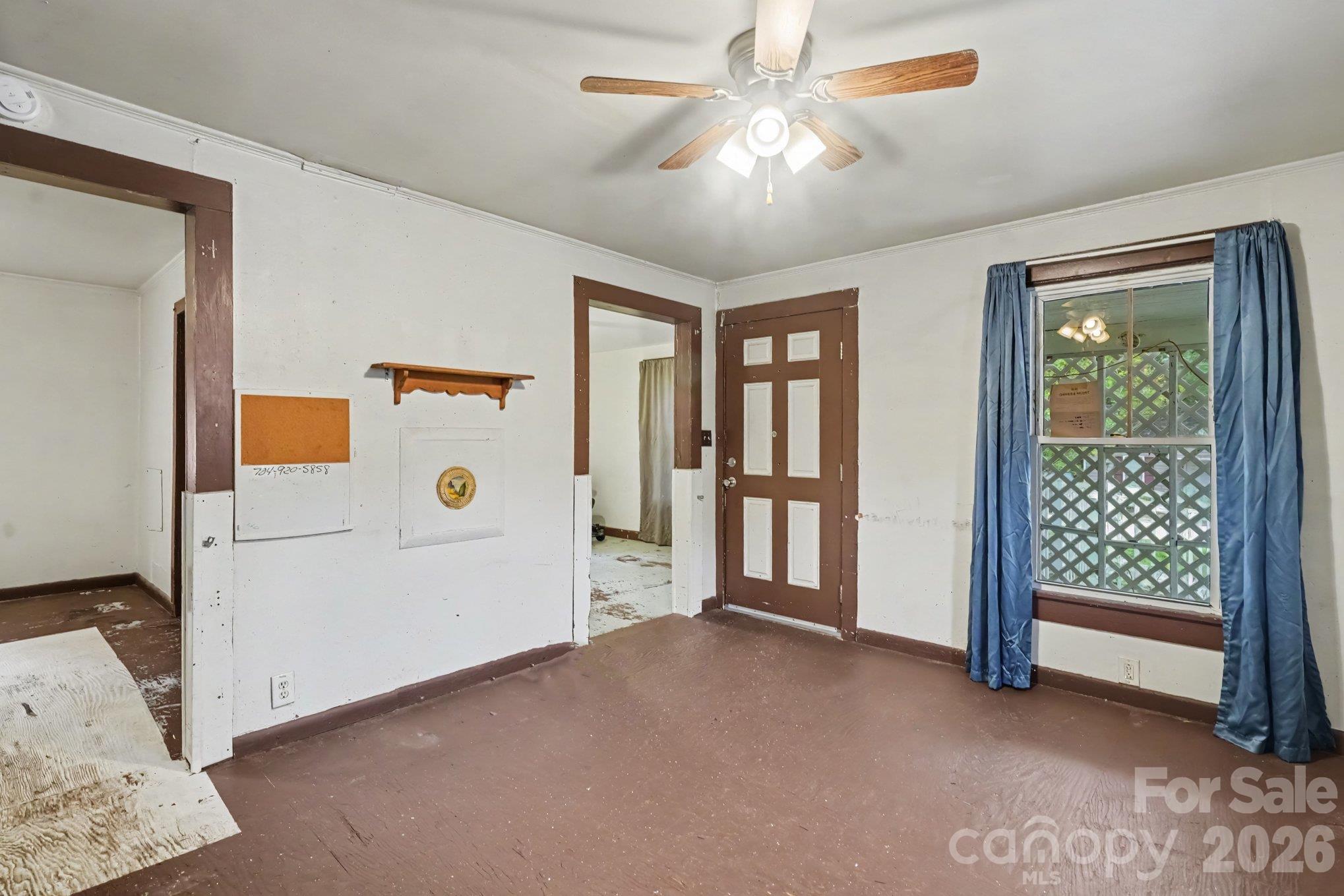 main property photo 13