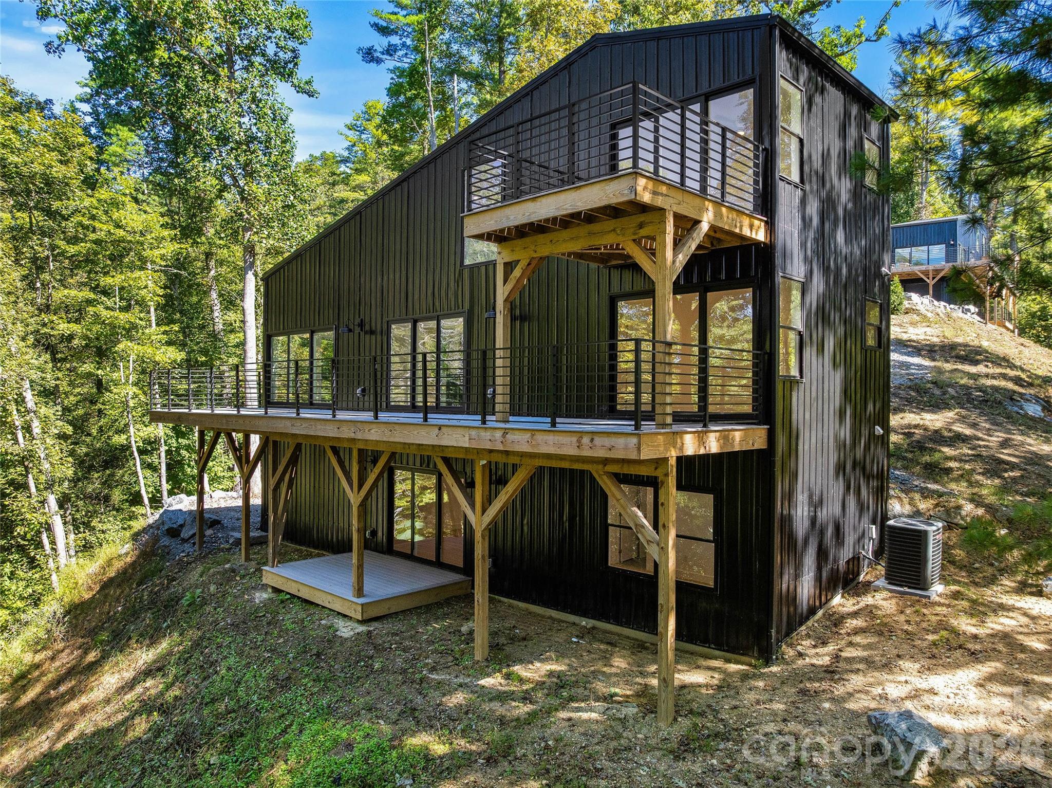 main property photo 31