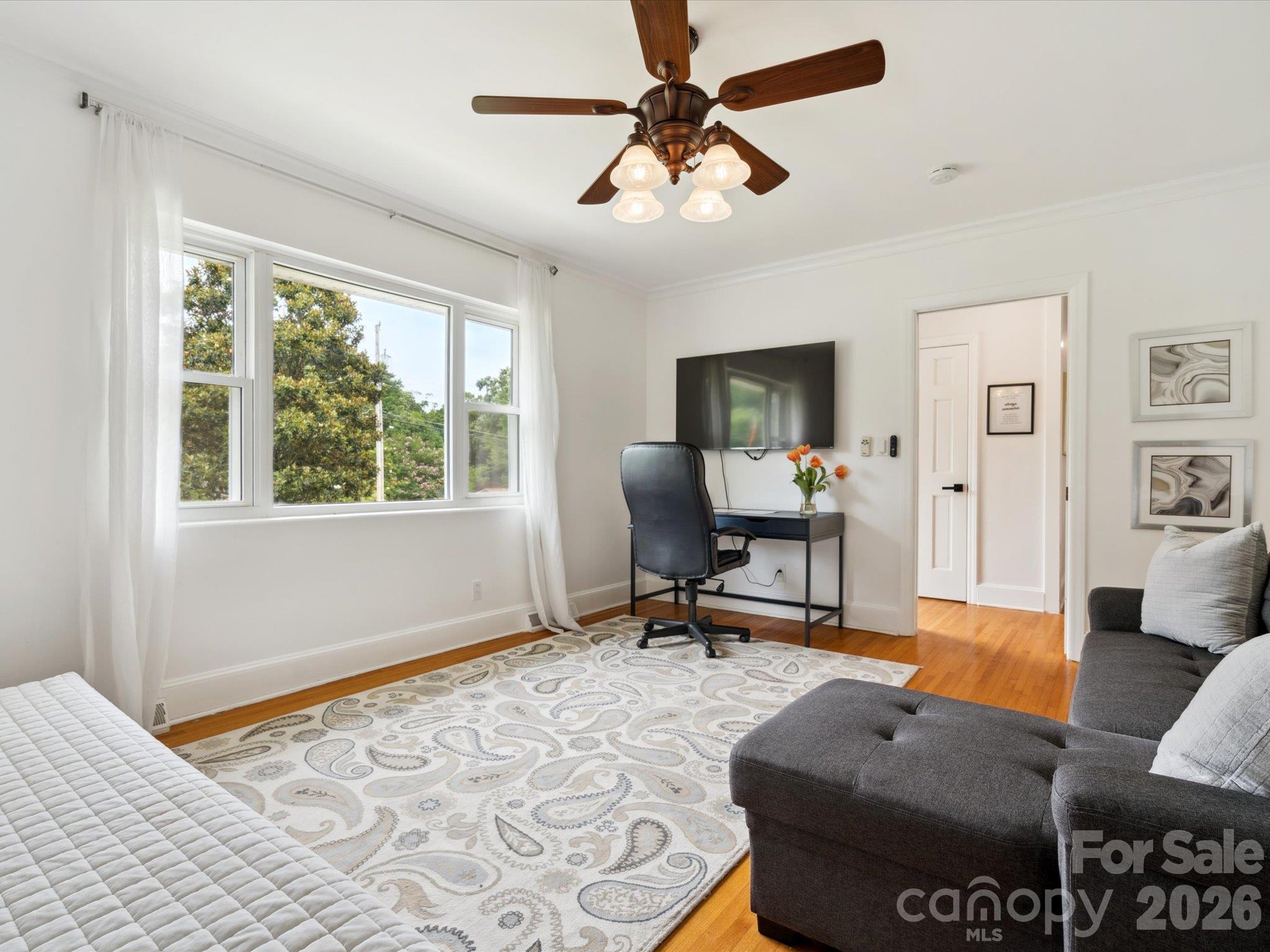 main property photo 27