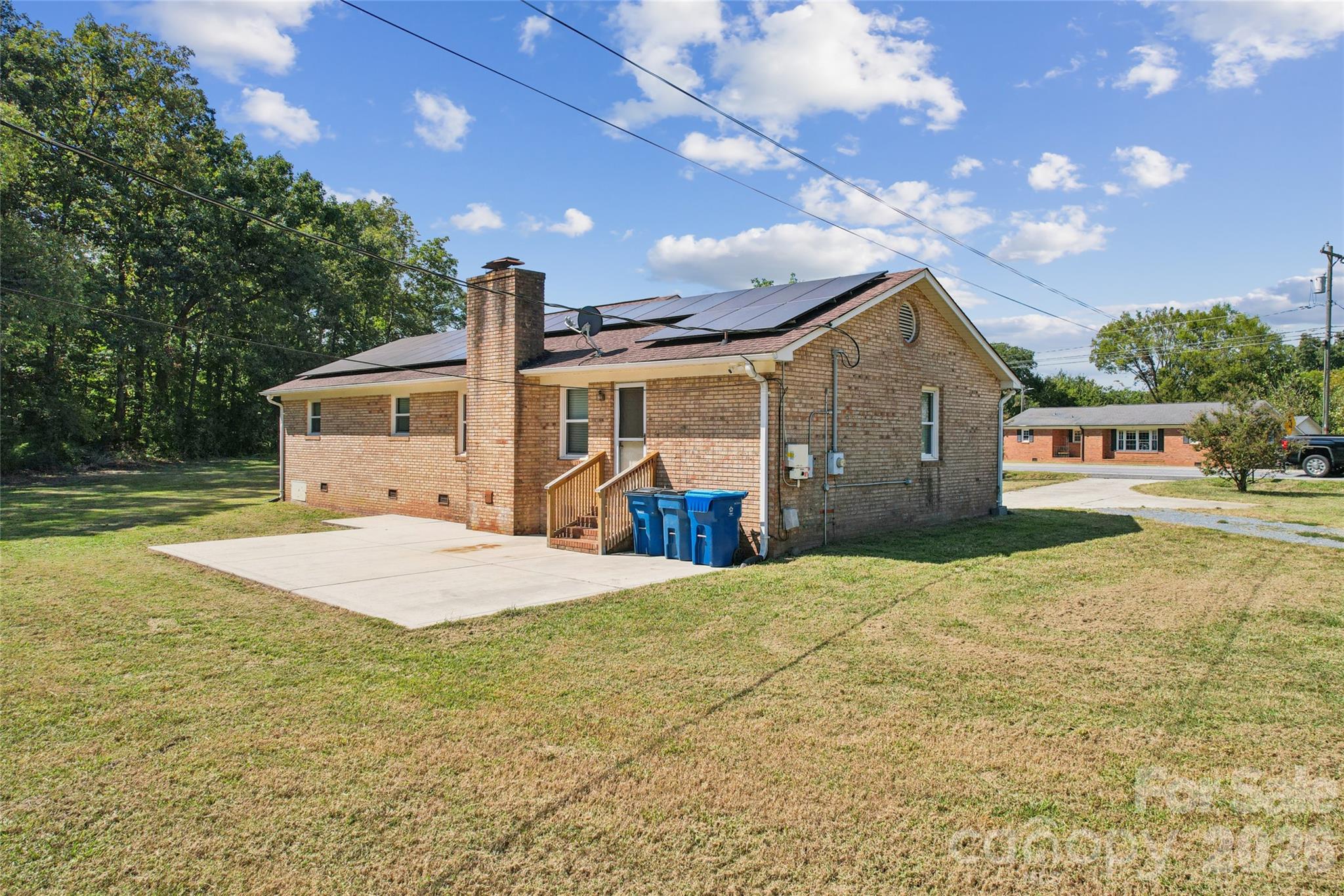 main property photo 39