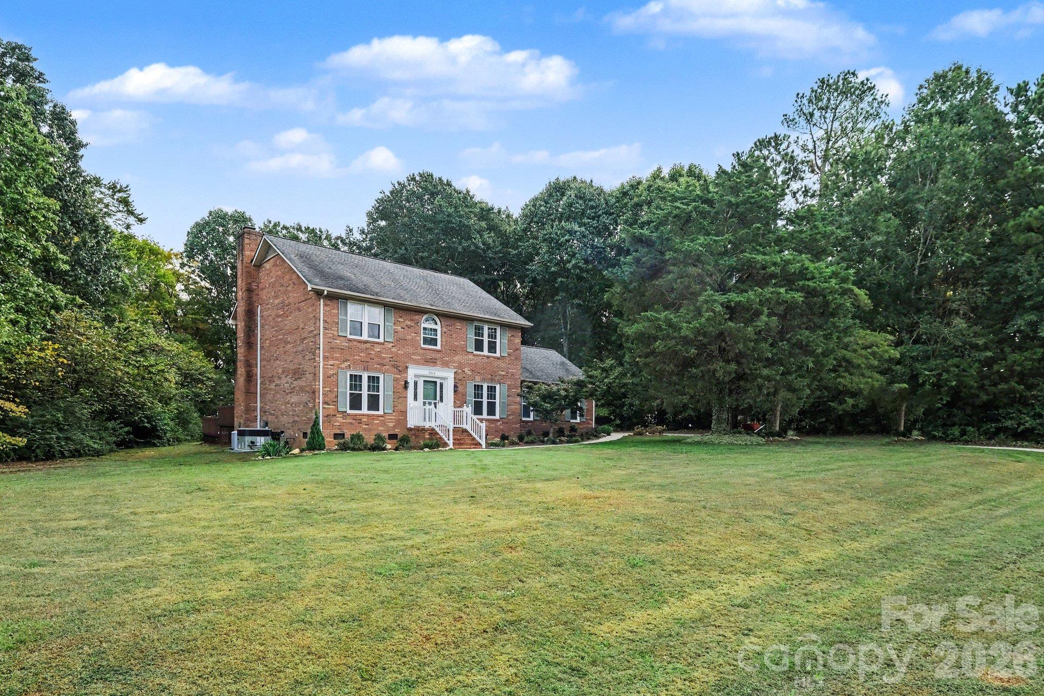 main property photo 2