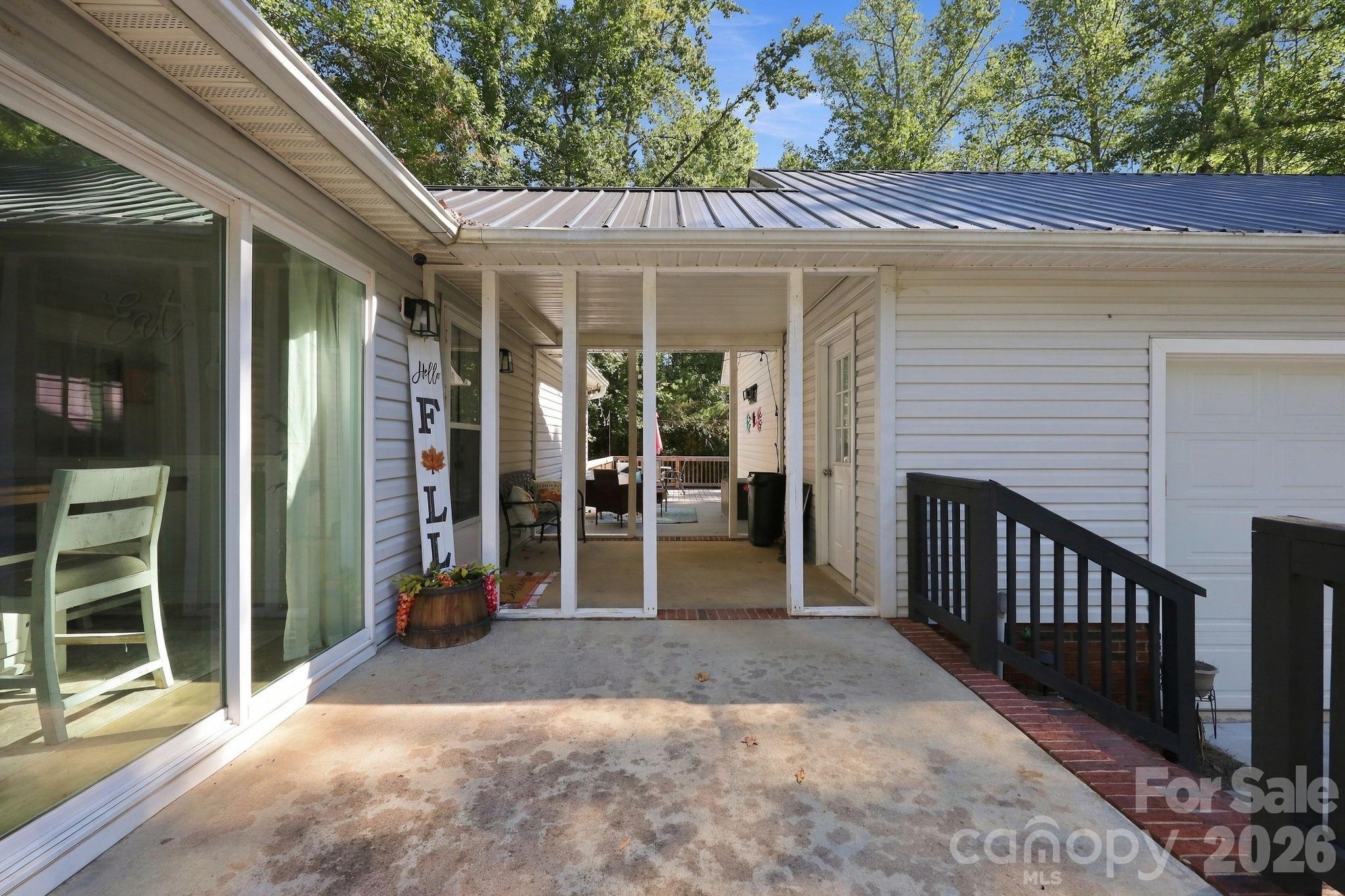 main property photo 31