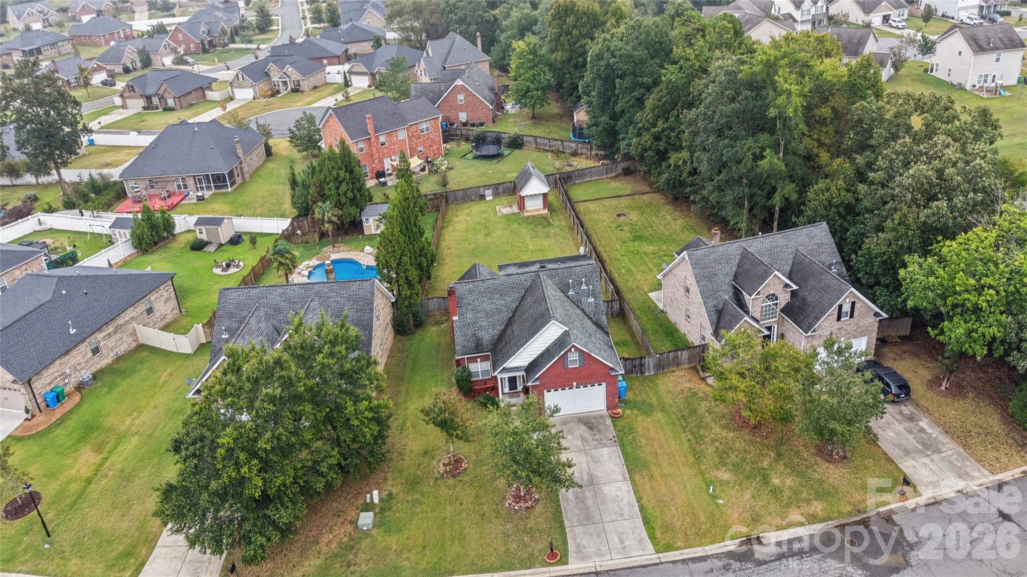 main property photo 41