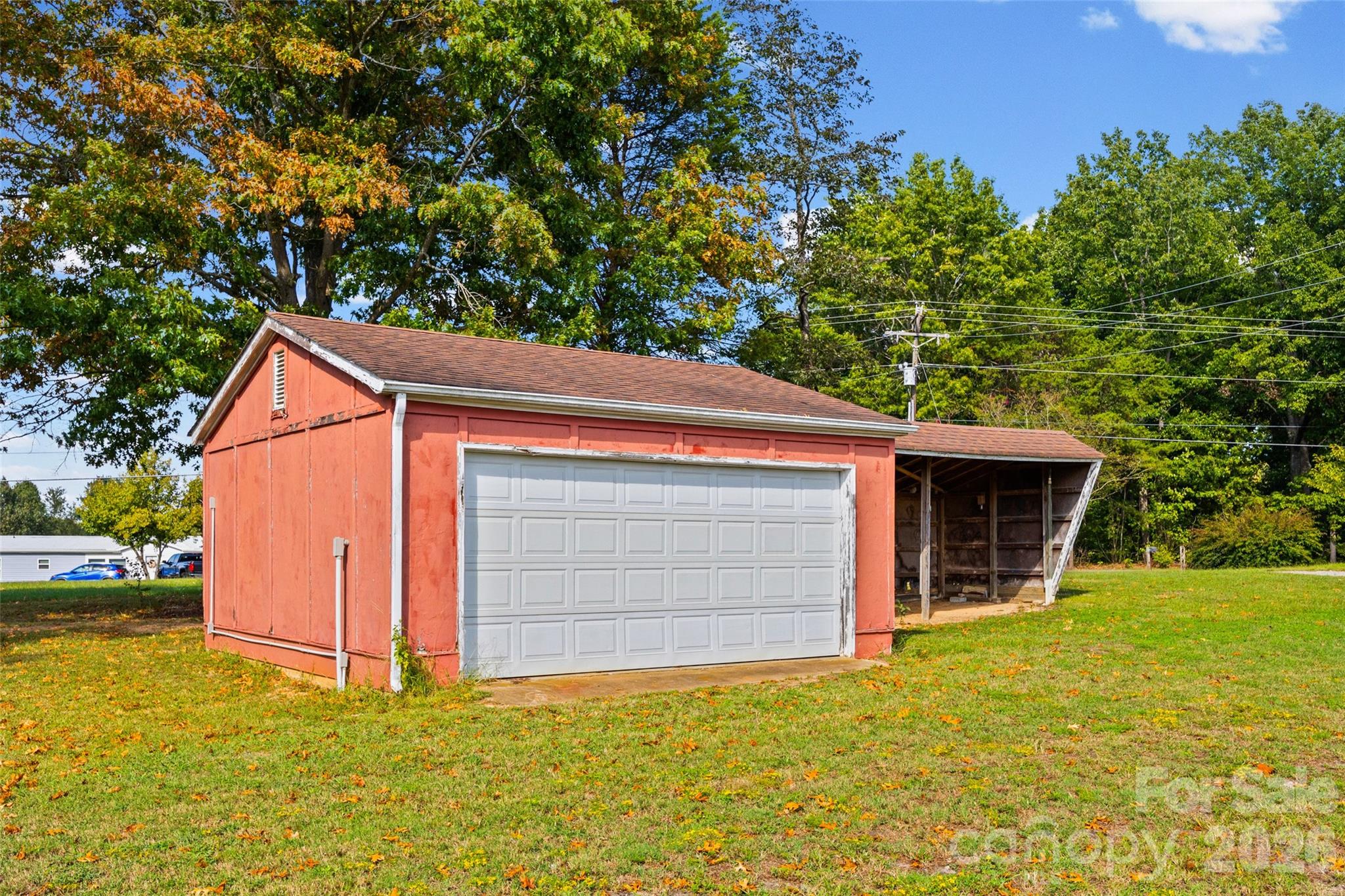 main property photo 22