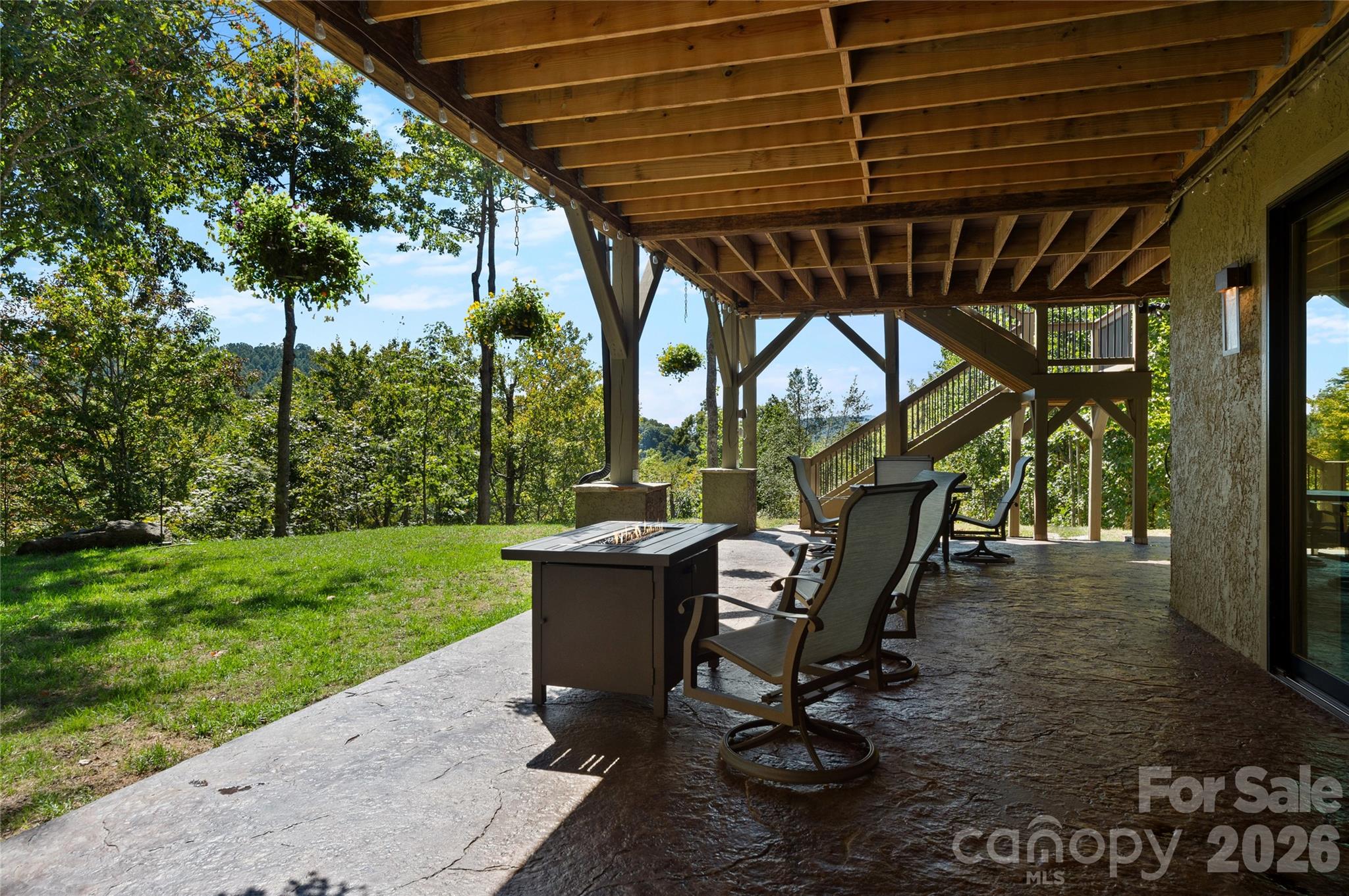 main property photo 36