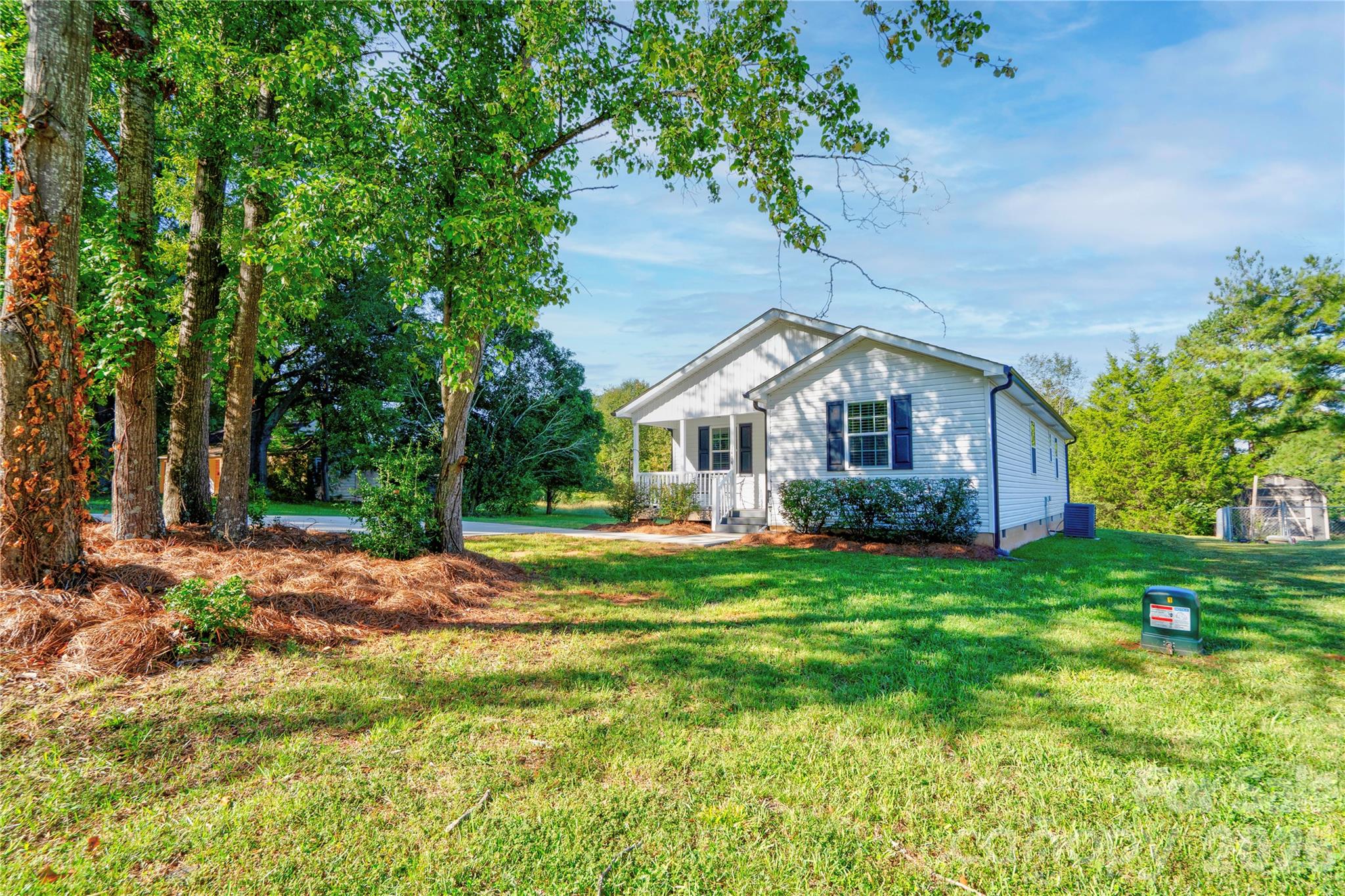 main property photo 32