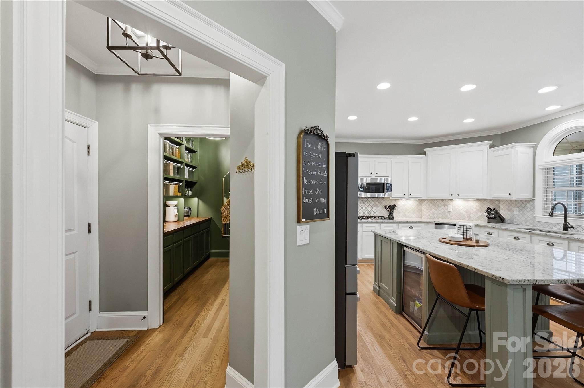 main property photo 17